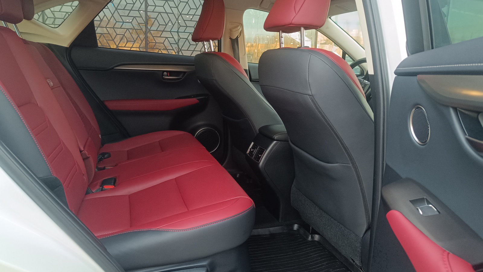 Lexus NX 2019 року з пробігом 59631 км, Універсал, Лексус Київ Захід, м.Київ - 1256000 ГРН | Фото № 7