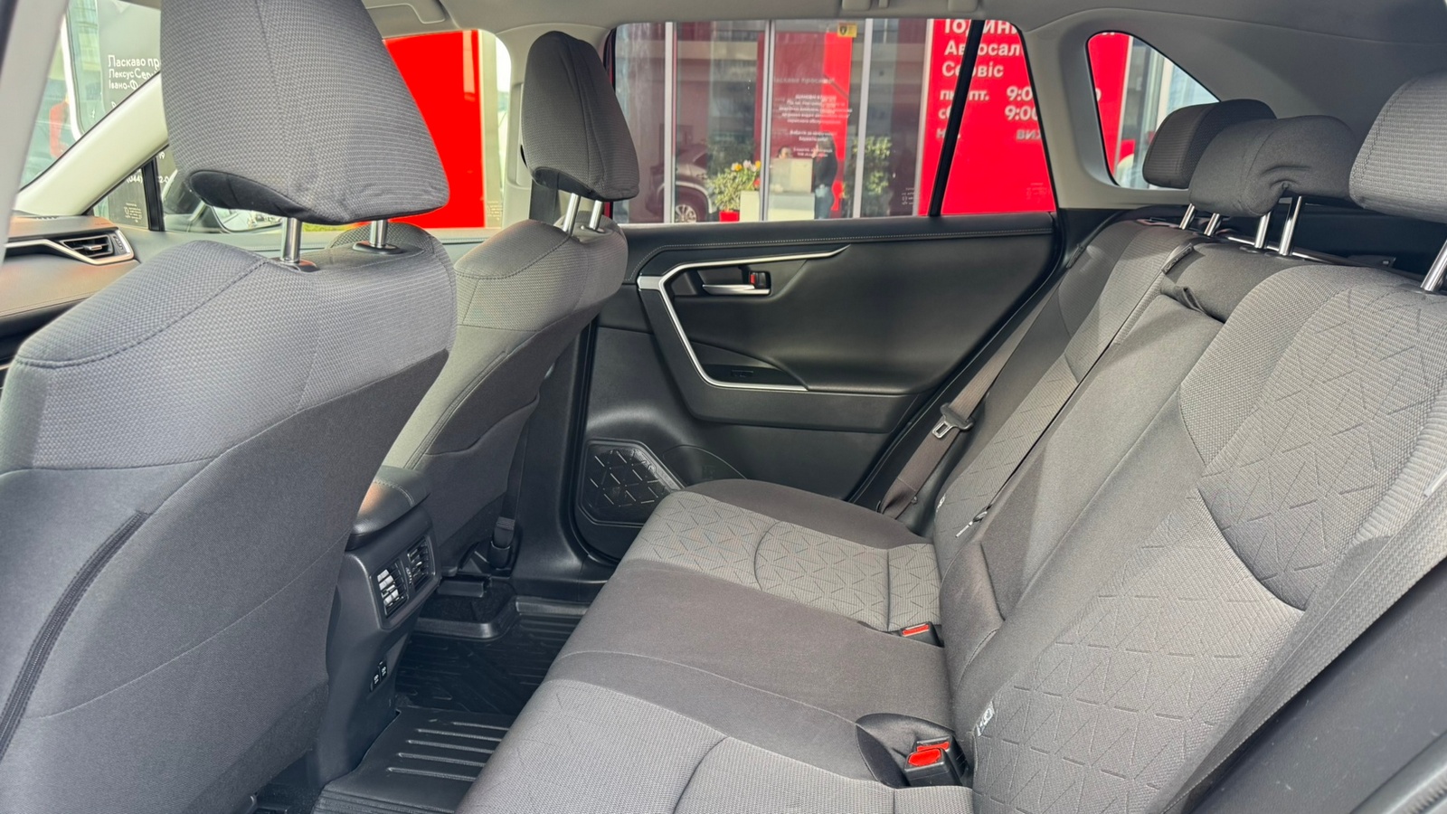 Toyota RAV4 2019 року з пробігом 192522 км, Універсал, Тойота Центр Івано-Франківськ "Класик-Авто", м.Івано-Франківськ - 1037000 ГРН | Фото № 11