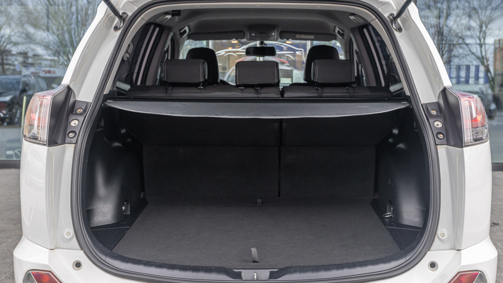 Toyota RAV4 2016 року з пробігом 177583 км, Універсал, Тойота Центр Дніпро "Алмаз Мотор" на Запорізькому шосе, м.Дніпро - 925000 ГРН | Фото № 10