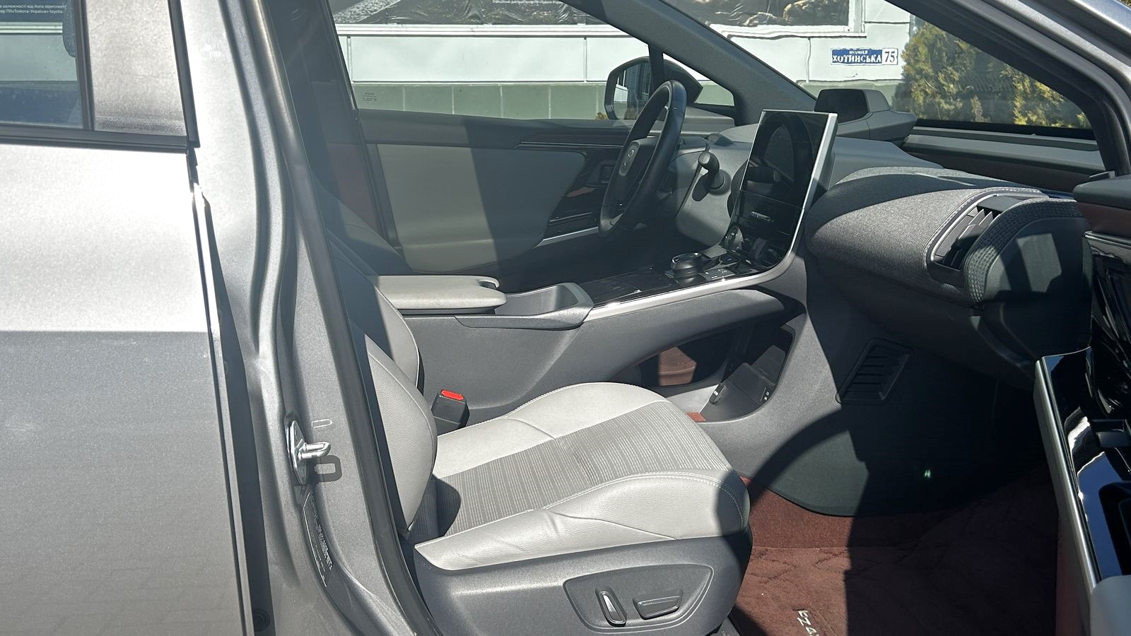 Toyota bZ4X 2022 року з пробігом 43770 км, Універсал, Тойота Центр Чернівці "Олімп-Моторс", м.Чернівці - 1050000 ГРН | Фото № 6