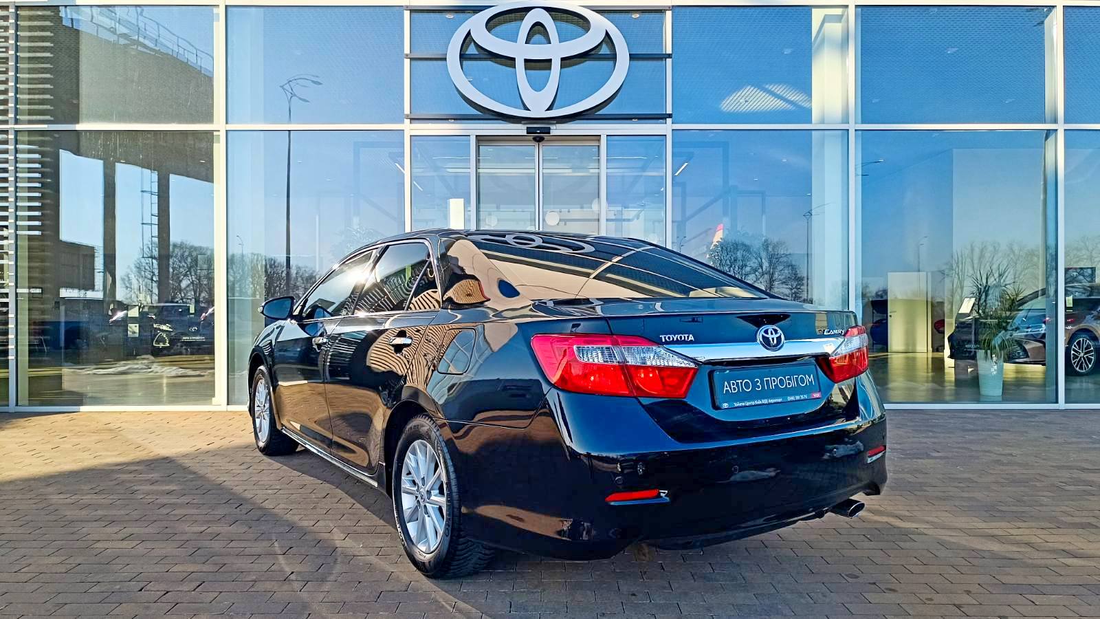 Toyota CAMRY 2013 року з пробігом 245511 км, Седан, Тойота Центр Київ «ВІДІ Аеропорт», м.Київ - 585000 ГРН | Фото № 2
