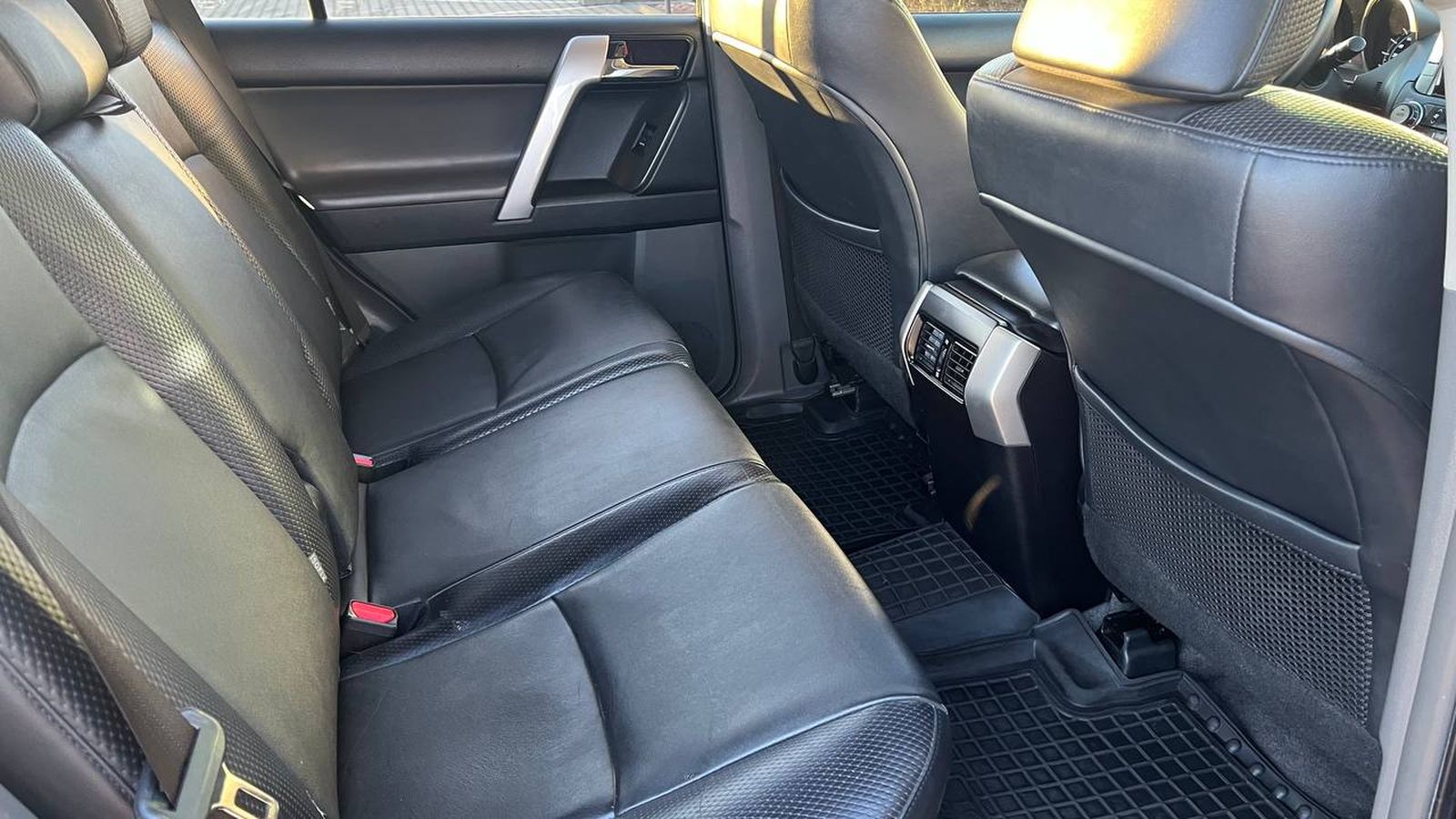 Toyota LAND CRUISER PRADO 2012 року з пробігом 298730 км, Універсал, Тойота Центр Хмельницький "Гранд Мотор", м.Хмельницький - 1059400 ГРН | Фото № 7