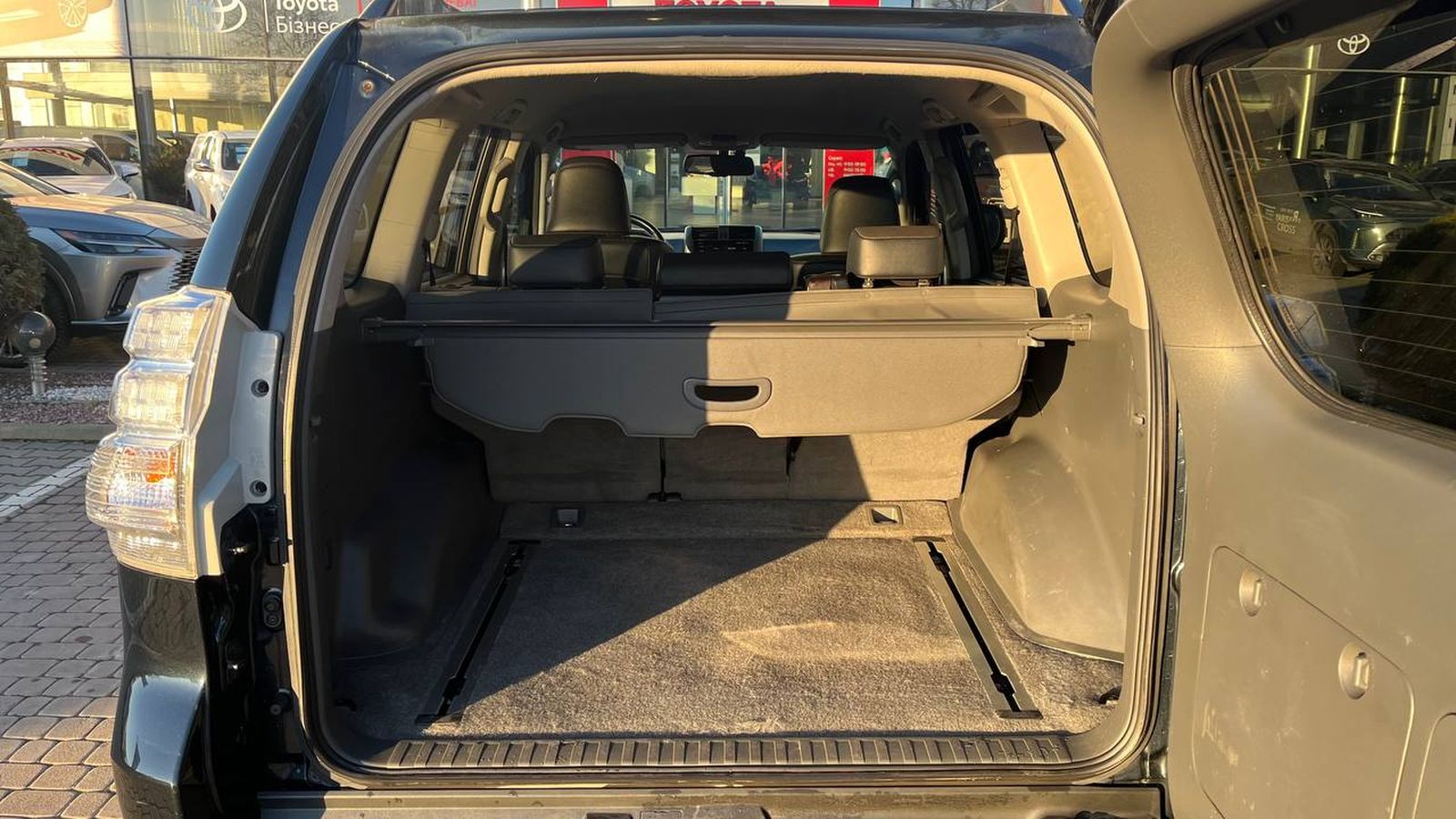 Toyota LAND CRUISER PRADO 2012 року з пробігом 298730 км, Універсал, Тойота Центр Хмельницький "Гранд Мотор", м.Хмельницький - 1059400 ГРН | Фото № 10