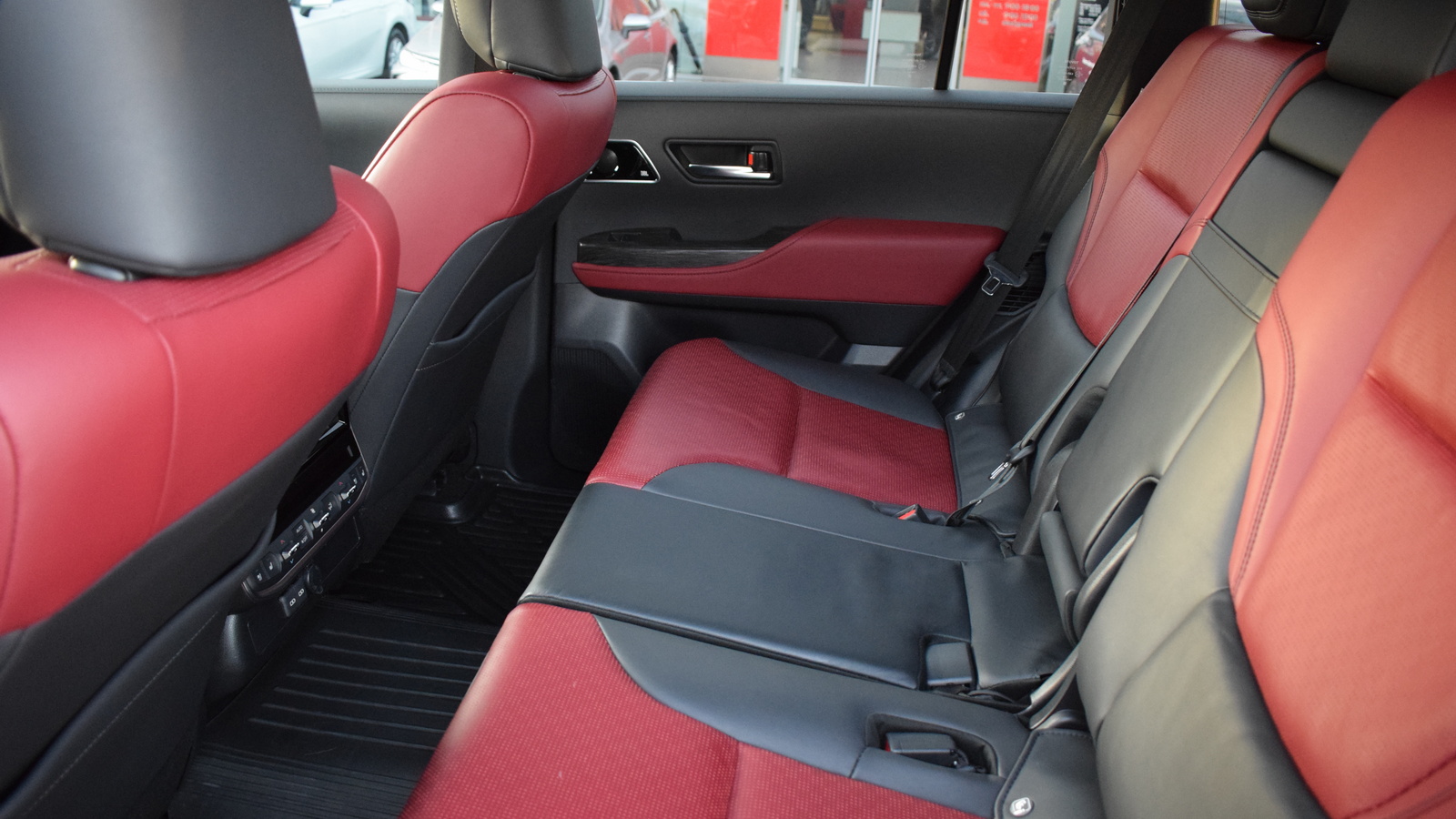 Toyota LAND CRUISER 2023 року з пробігом 105955 км, Універсал, Тойота Центр Житомир "Стар - Кар", м.Житомир - 3222040 ГРН | Фото № 11