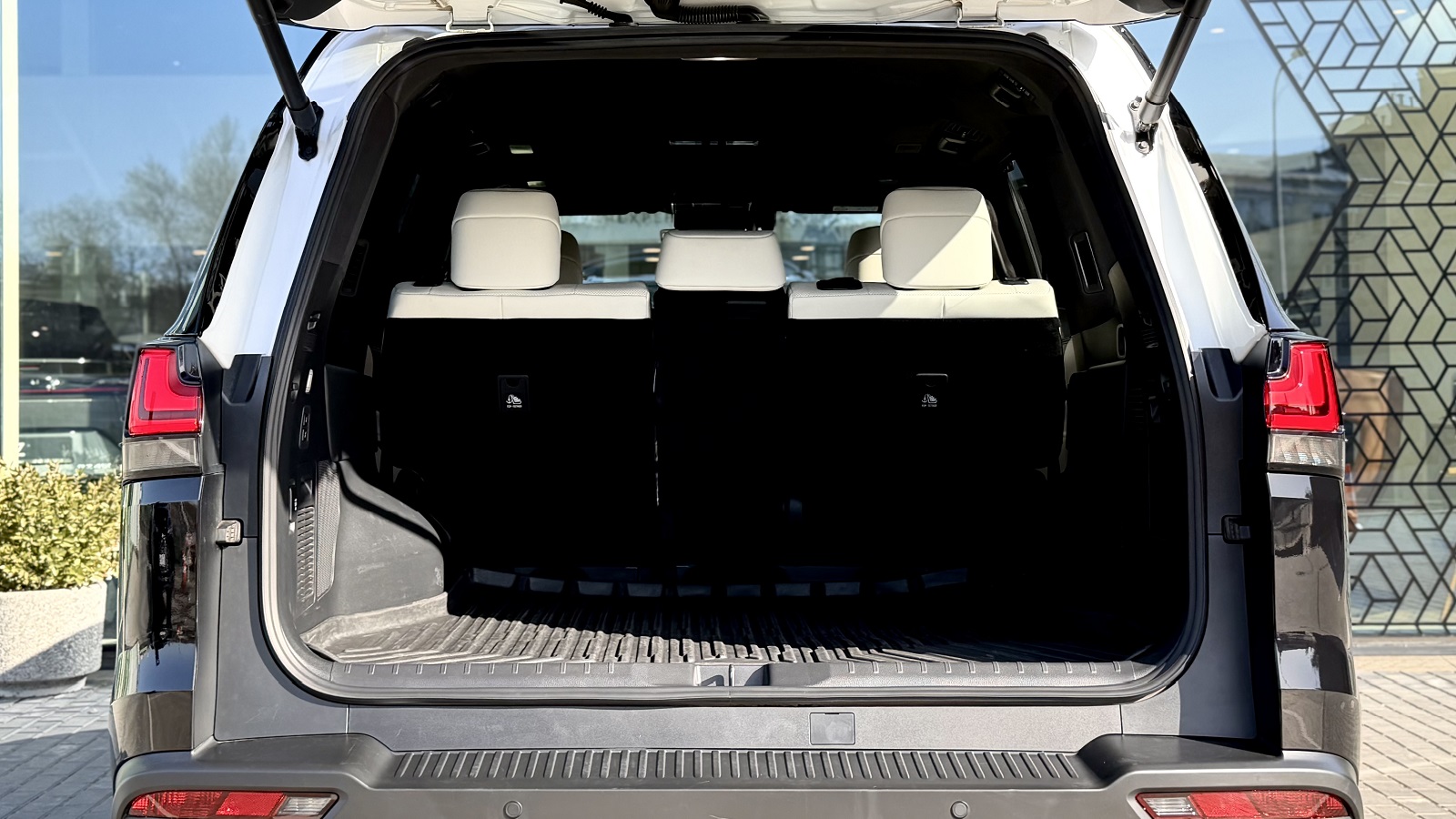 Lexus LX 2023 року, Універсал, Лексус Одеса, м.Одеса | Фото № 15 Lexus LX 2023 року з пробігом 94714 км, Універсал, Лексус Одеса, м.Одеса - 4410296 ГРН | Фото № 15