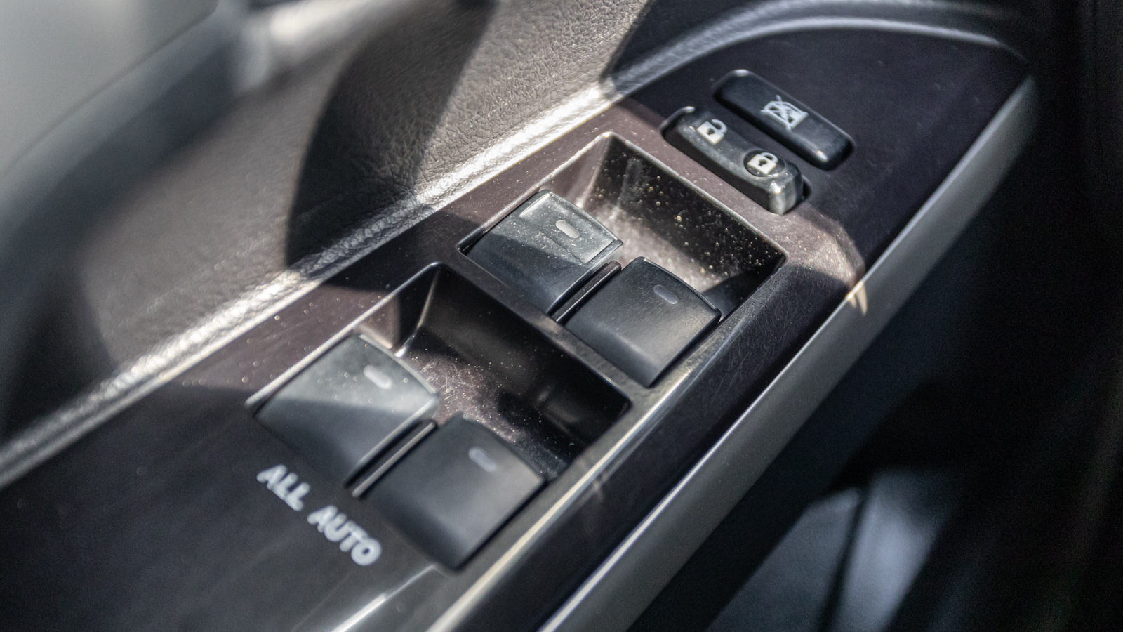 Toyota LAND CRUISER 2020 року з пробігом 185012 км, Універсал, Тойота Центр Дніпро "Алмаз Мотор" на Запорізькому шосе, м.Дніпро - 2400000 ГРН | Фото № 22