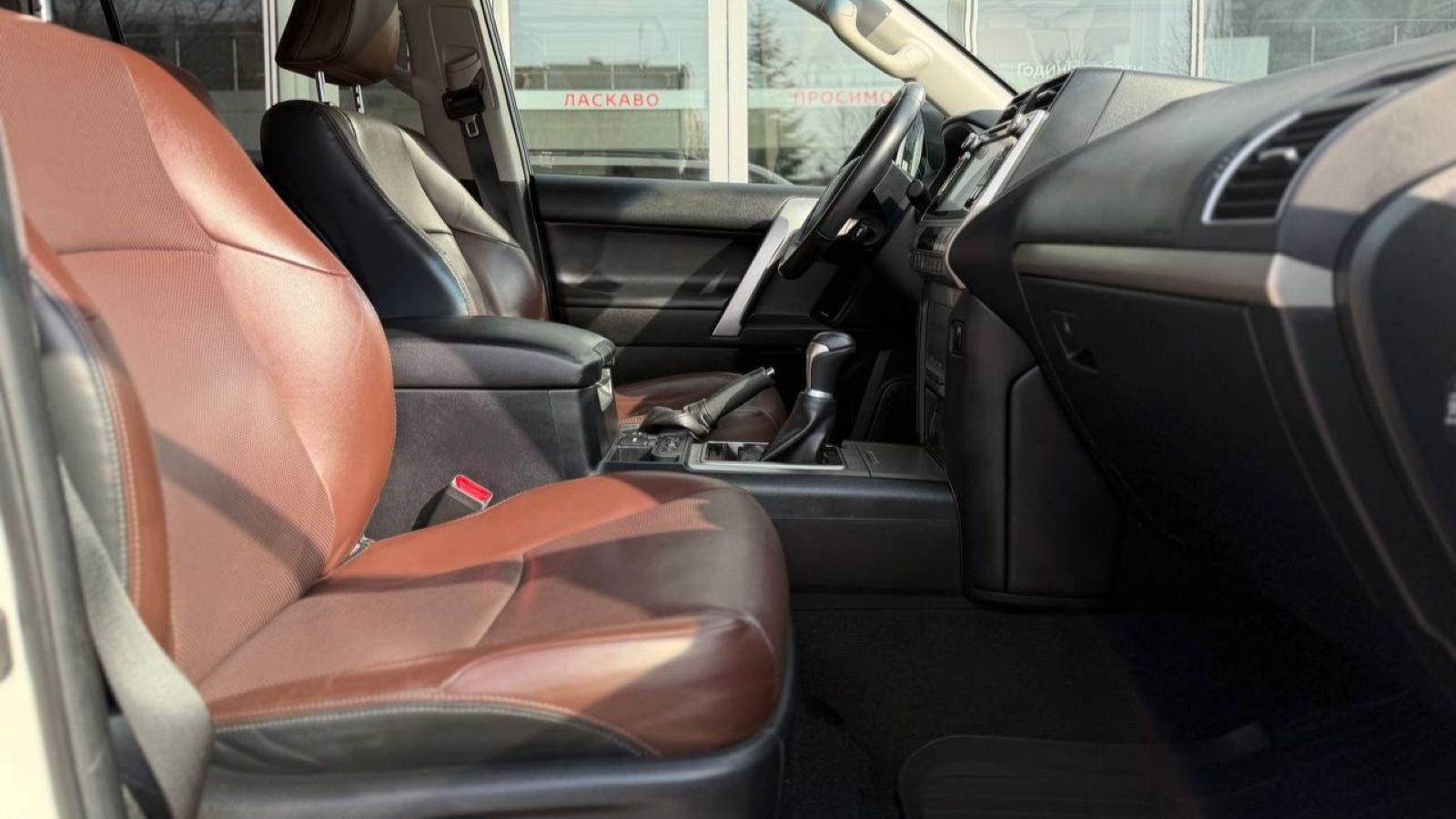 Toyota LAND CRUISER PRADO 2019 року з пробігом 100587 км, Універсал, Тойота Центр Луцьк "Автоконцепт", м.Луцьк - 1650000 ГРН | Фото № 6