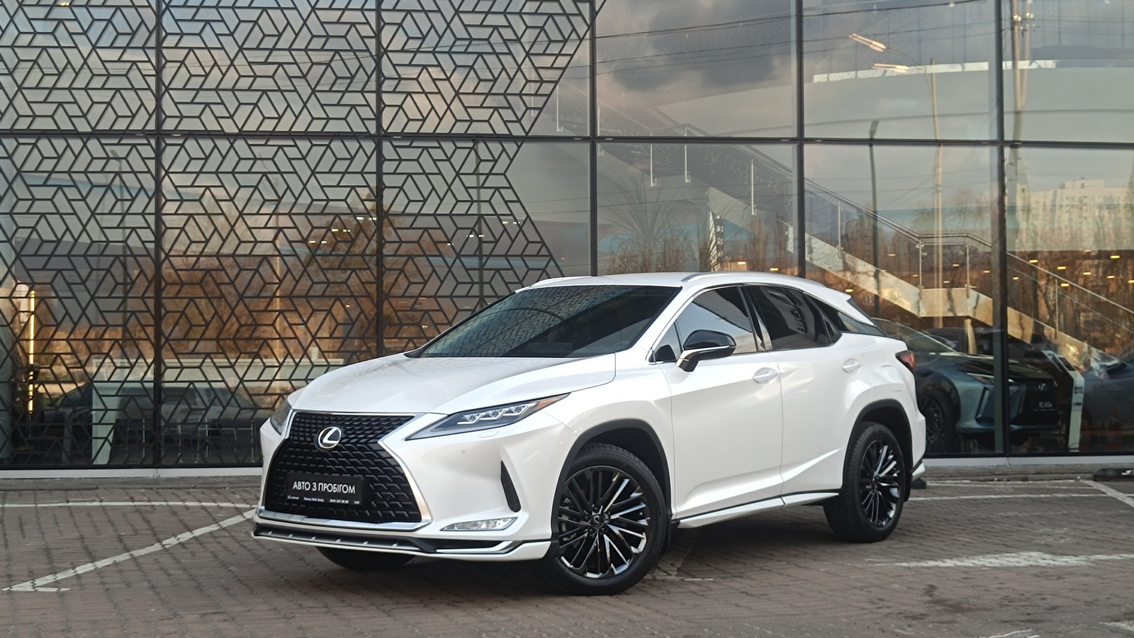 Lexus RX 2022 року з пробігом 3003 км, Універсал, Лексус Київ Захід, м.Київ - 2461000 ГРН | Фото № 1