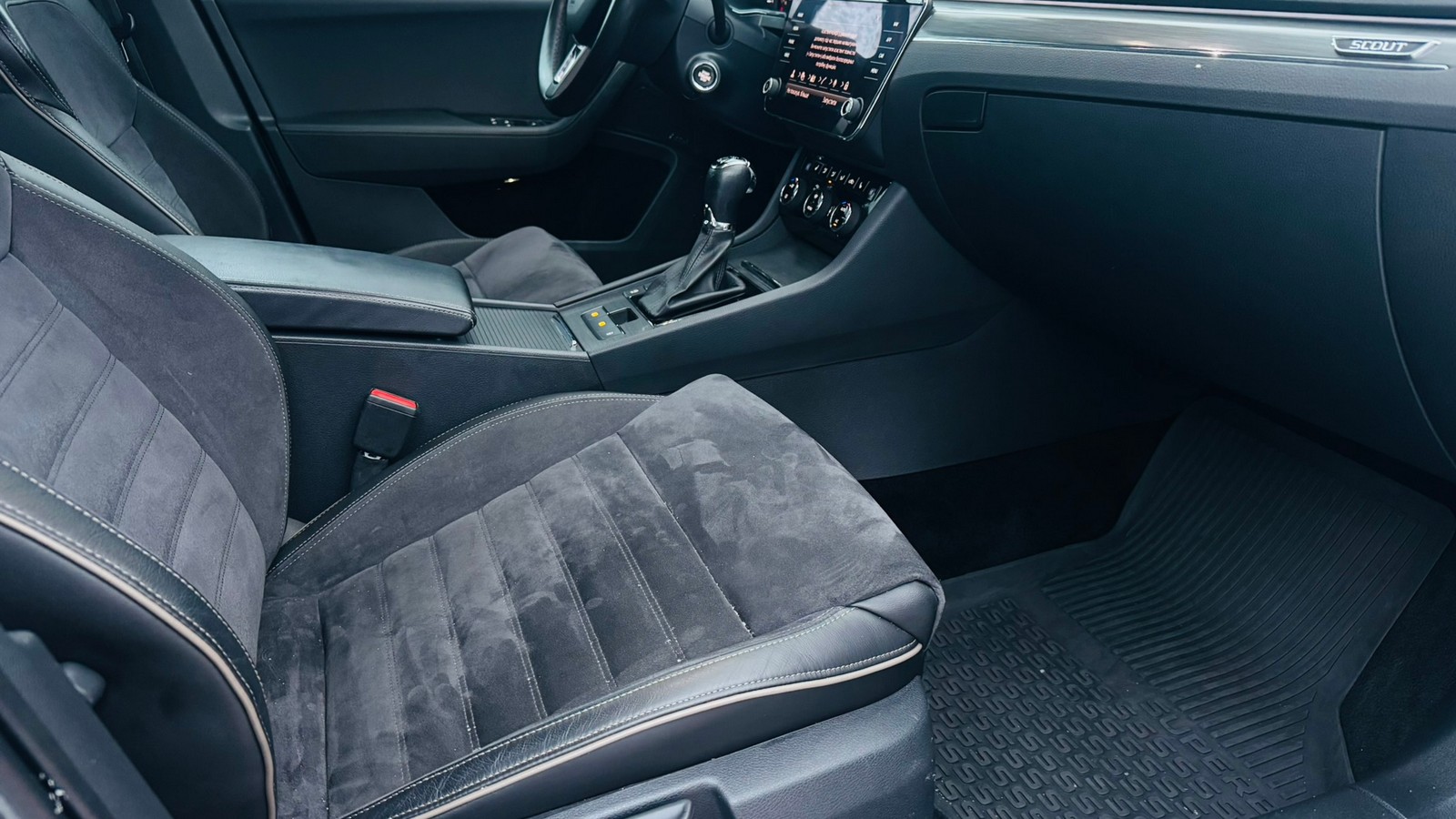 Інші авто SKODA SUPERB 2016 року з пробігом 148295 км, Універсал, Тойота Центр Тернопіль "Кристал Моторс", м.Тернопіль - 1245000 ГРН | Фото № 6