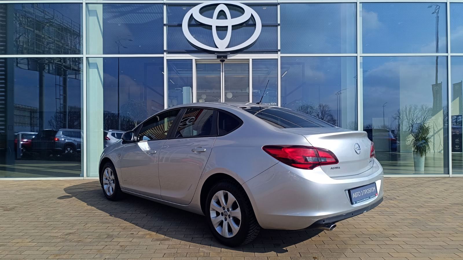 Інші авто OPEL ASTRA 2015 року з пробігом 133480 км, Седан, Тойота Центр Київ «ВІДІ Аеропорт», м.Київ - 450000 ГРН | Фото № 2
