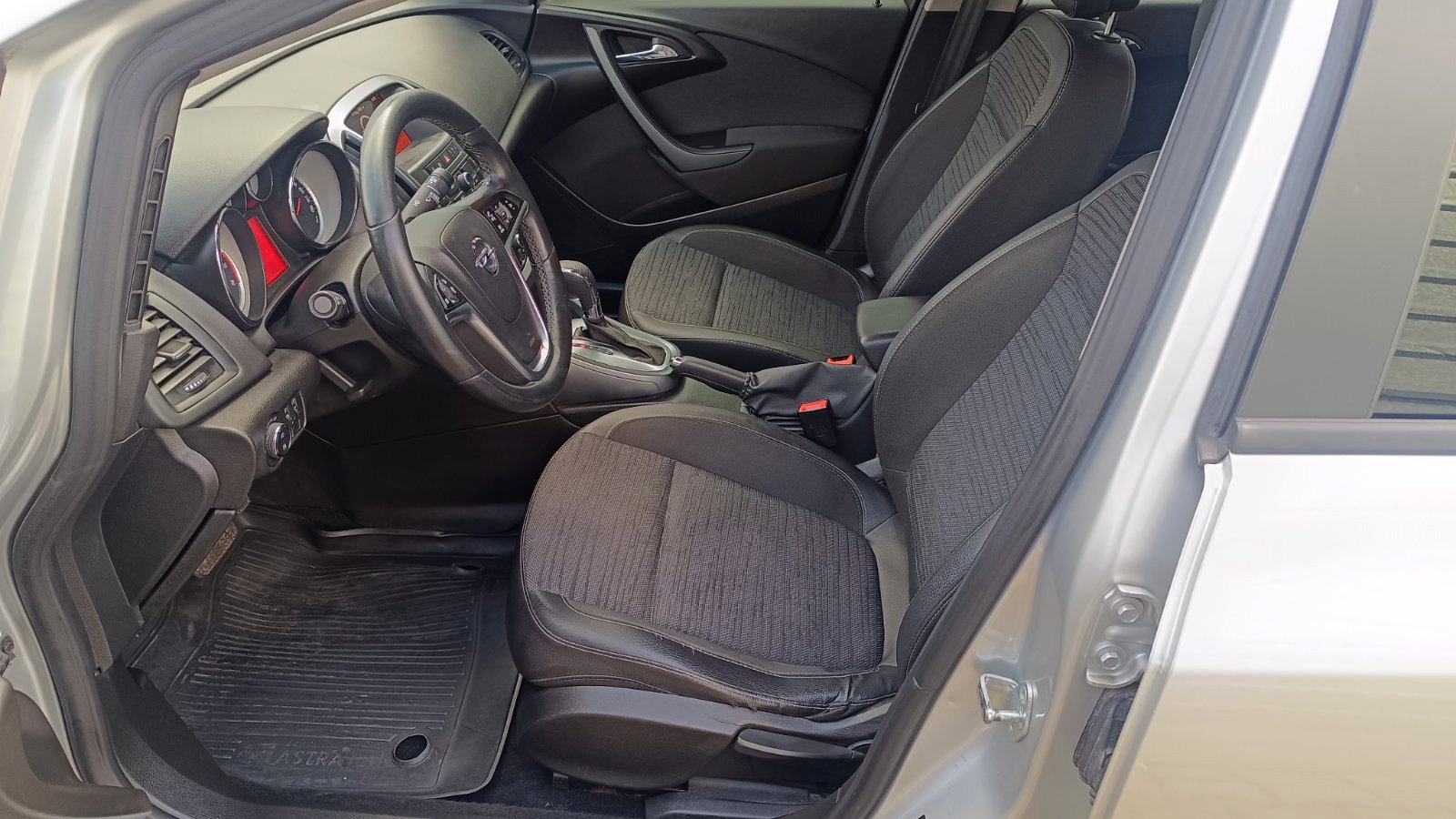 Інші авто OPEL ASTRA 2015 року з пробігом 133480 км, Седан, Тойота Центр Київ «ВІДІ Аеропорт», м.Київ - 450000 ГРН | Фото № 12