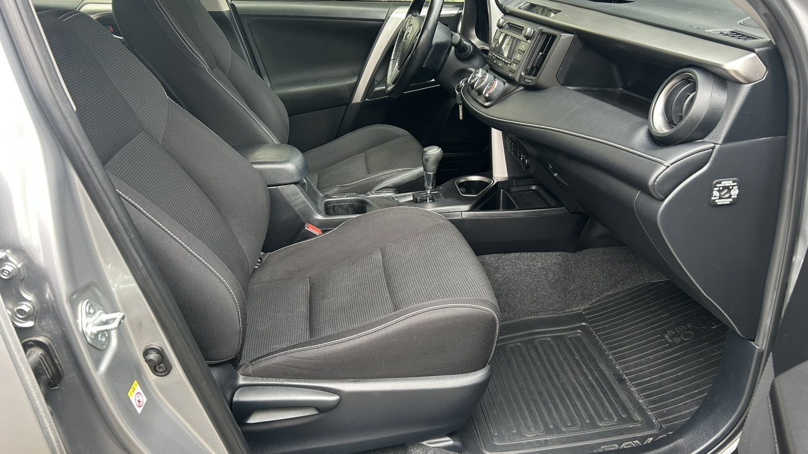 Toyota RAV4 2017 року з пробігом 113595 км, Універсал, Тойота Центр Київ "Автосаміт Укравто", м.Київ - 950000 ГРН | Фото № 6