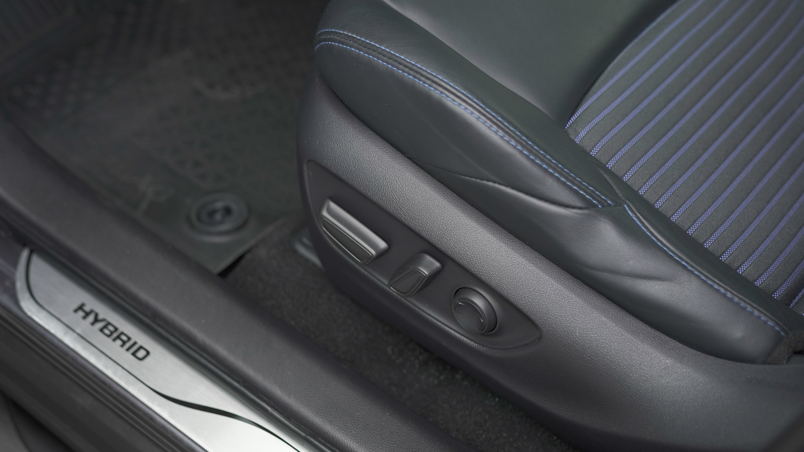 Toyota RAV4 2020 року з пробігом 62891 км, Універсал, Тойота Центр Львів "Діамант", м.Львів - 1616900 ГРН | Фото № 19