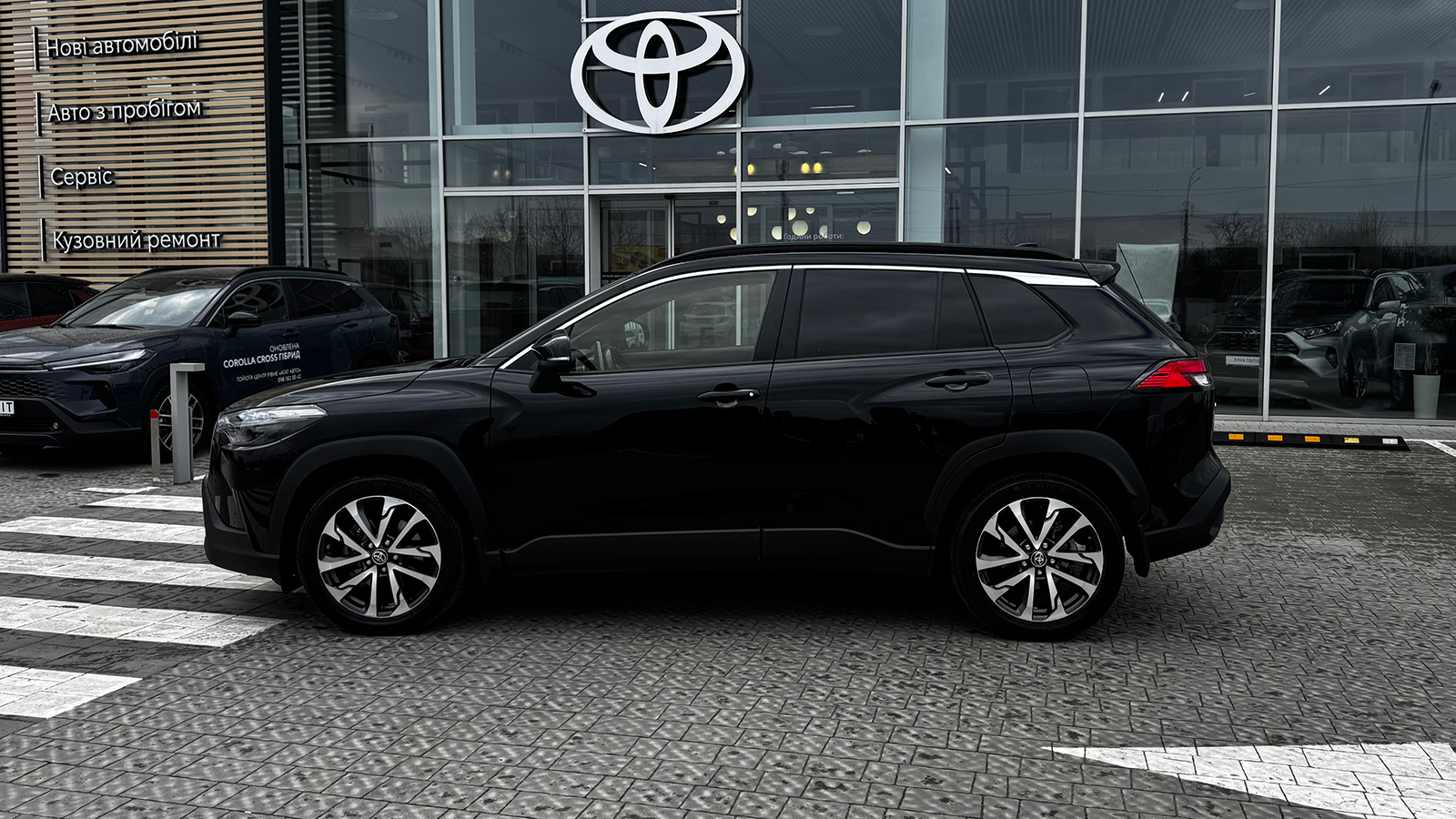 Toyota COROLLA CROSS 2023 року з пробігом 67160 км, Універсал, Тойота Центр Рівне "Агат Авто", м.Рівне - 1472420 ГРН | Фото № 3