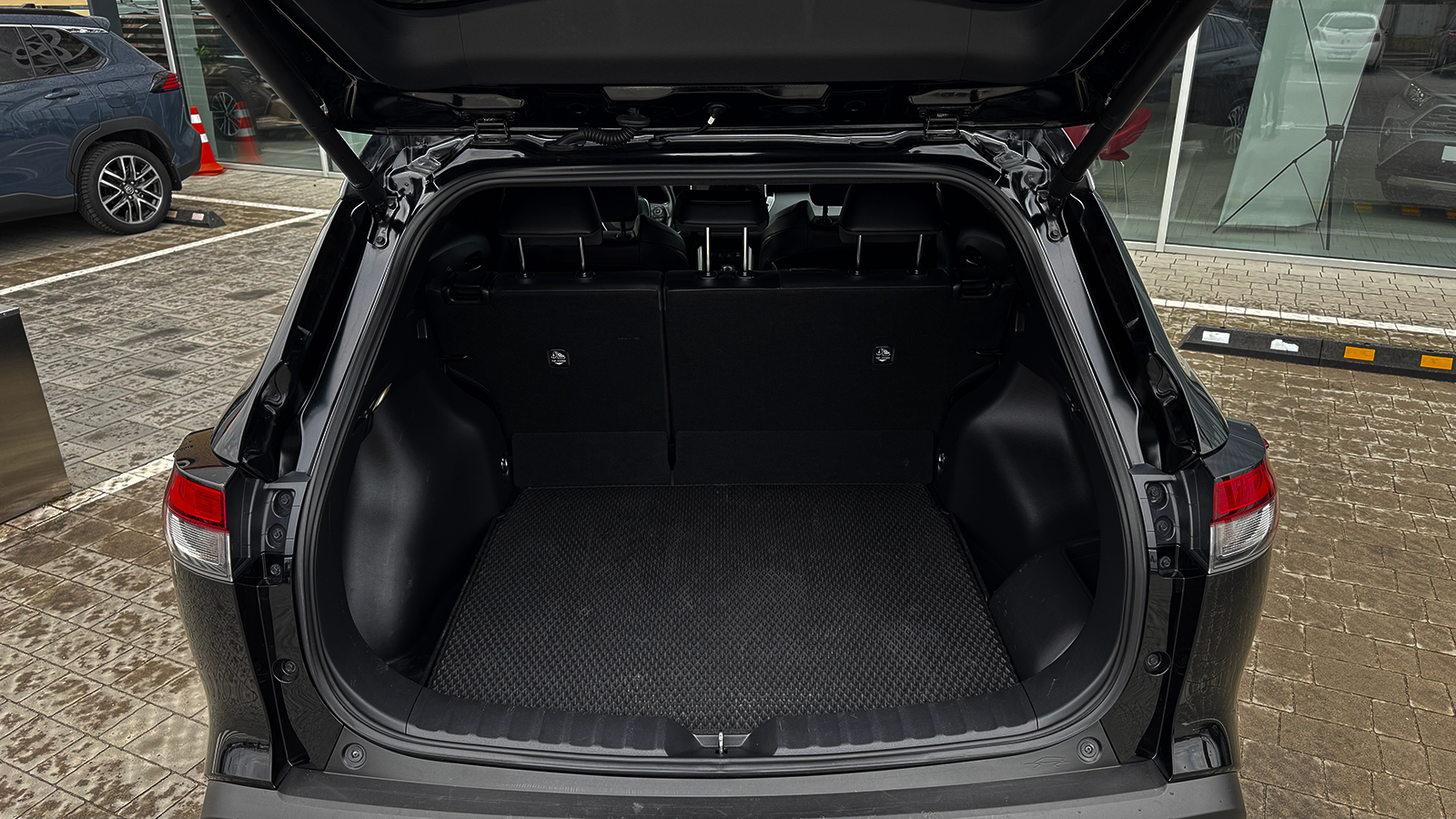 Toyota COROLLA CROSS 2023 року з пробігом 67160 км, Універсал, Тойота Центр Рівне "Агат Авто", м.Рівне - 1472420 ГРН | Фото № 10