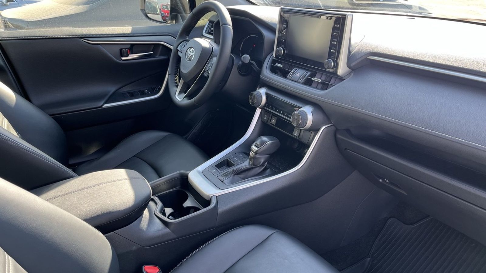 Toyota RAV4 2019 року з пробігом 118800 км, Універсал, Тойота Центр Хмельницький "Гранд Мотор", м.Хмельницький - 1229500 ГРН | Фото № 8