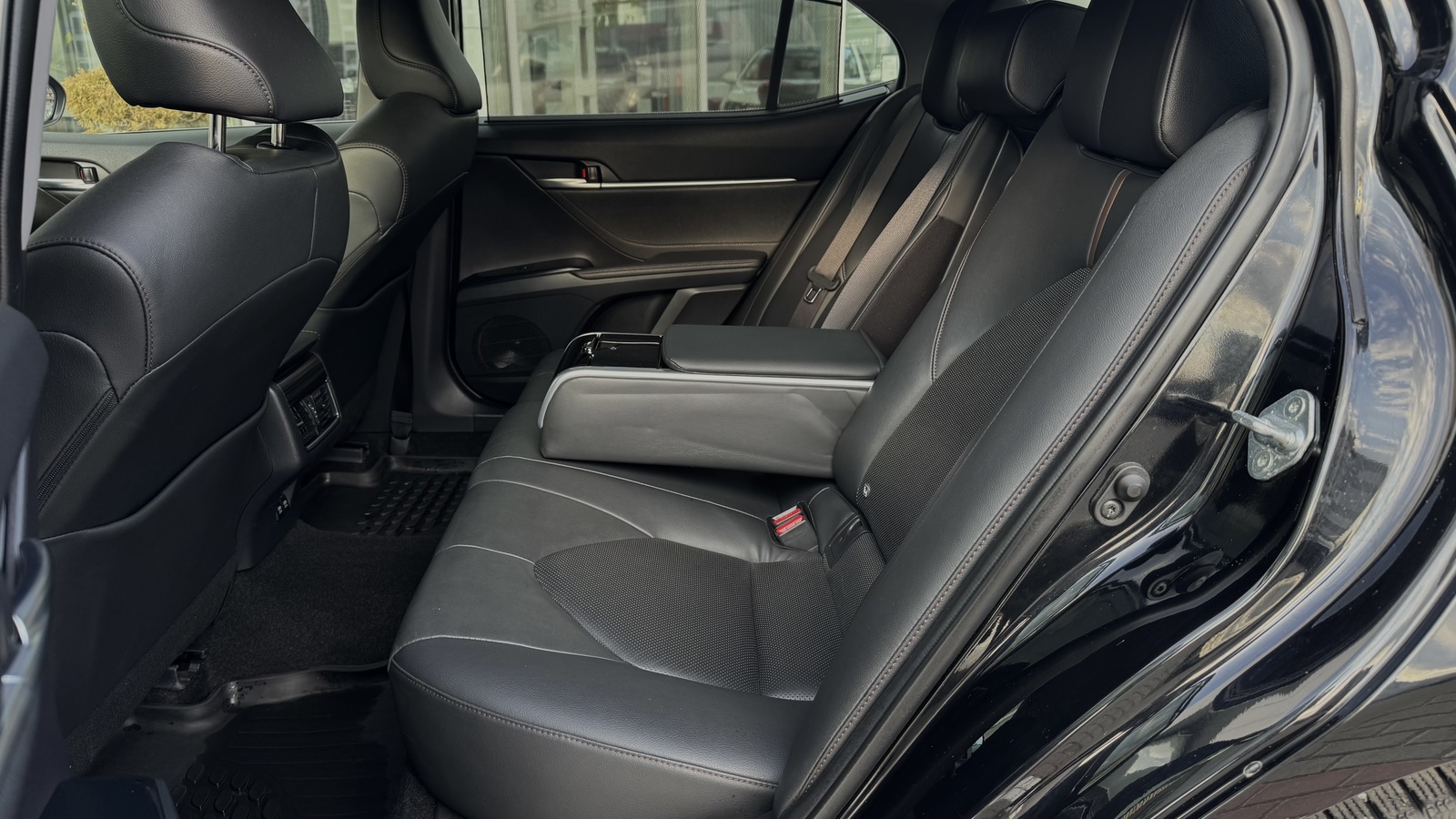 Toyota CAMRY 2018 року, Седан, Тойота Центр Чернігів "Соллі-Плюс", м.Чернігів | Фото № 11 Toyota CAMRY 2018 року з пробігом 68259 км, Седан, Тойота Центр Чернігів "Соллі-Плюс", м.Чернігів - 1140000 ГРН | Фото № 11