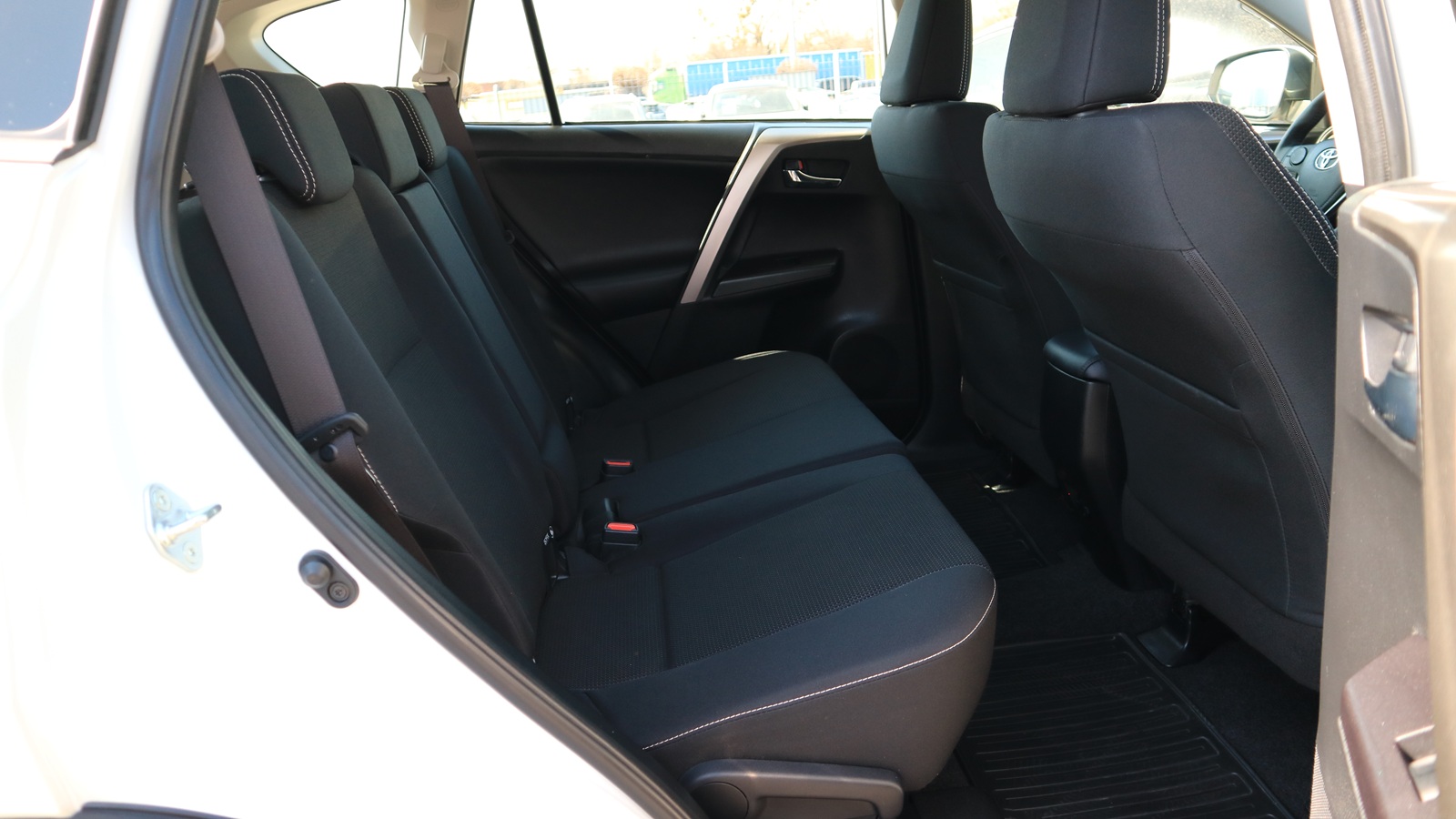 Toyota RAV4 2018 року з пробігом 62084 км, Універсал, Тойота Центр Київ "Автосаміт Укравто Столичне", м.Київ - 1009000 ГРН | Фото № 7