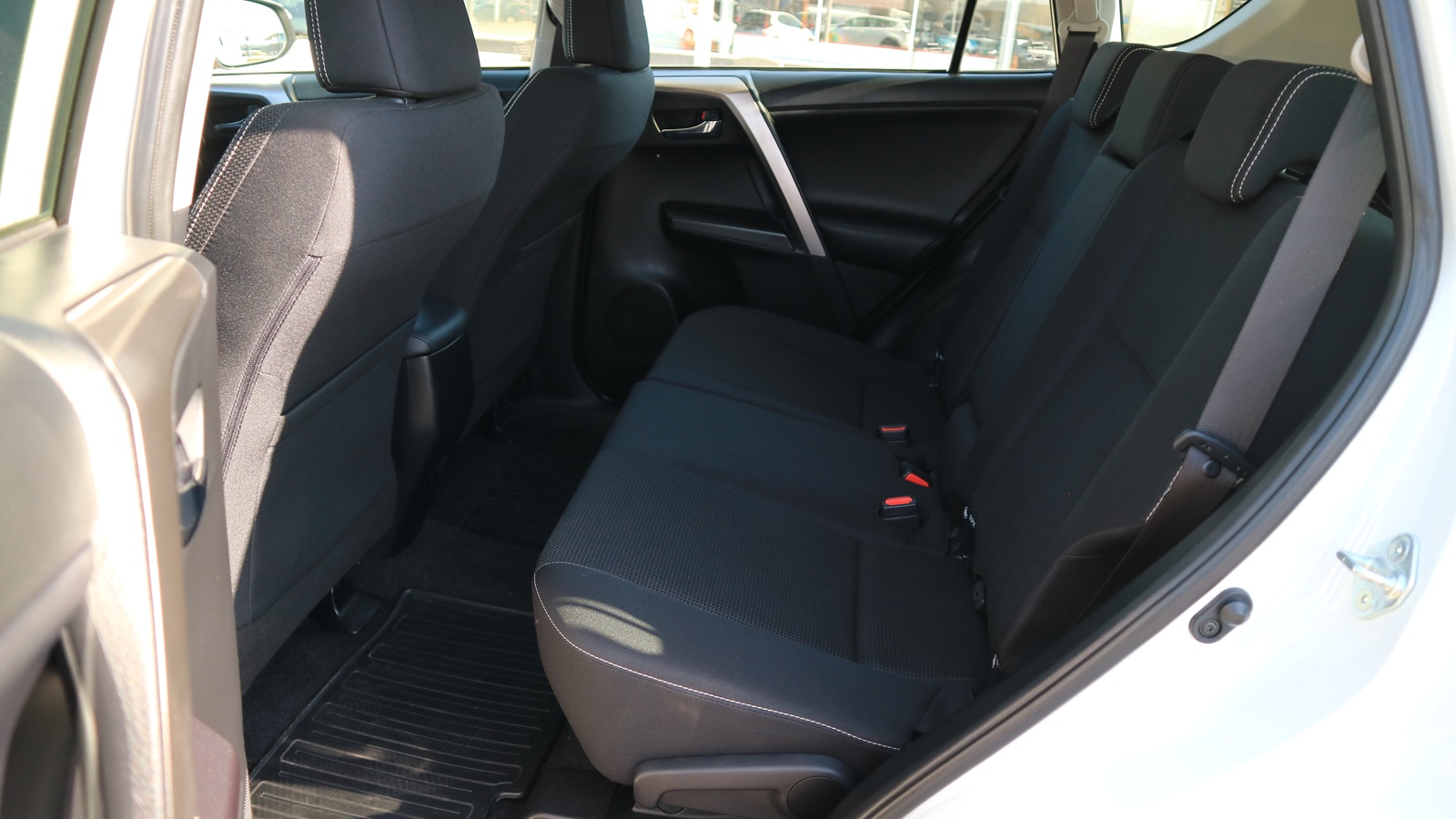 Toyota RAV4 2018 року з пробігом 62084 км, Універсал, Тойота Центр Київ "Автосаміт Укравто Столичне", м.Київ - 1009000 ГРН | Фото № 14