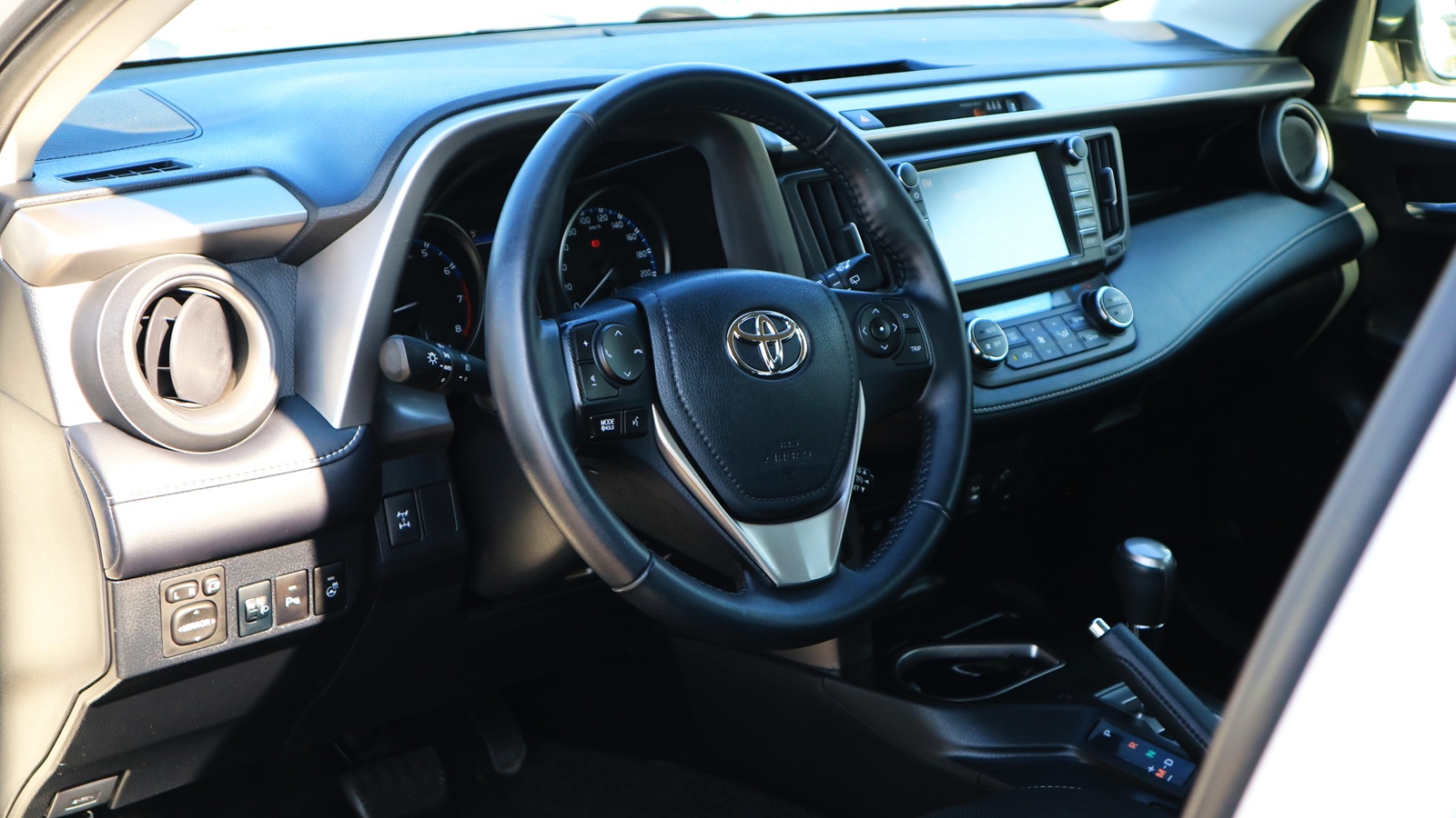 Toyota RAV4 2018 року з пробігом 62084 км, Універсал, Тойота Центр Київ "Автосаміт Укравто Столичне", м.Київ - 1009000 ГРН | Фото № 19