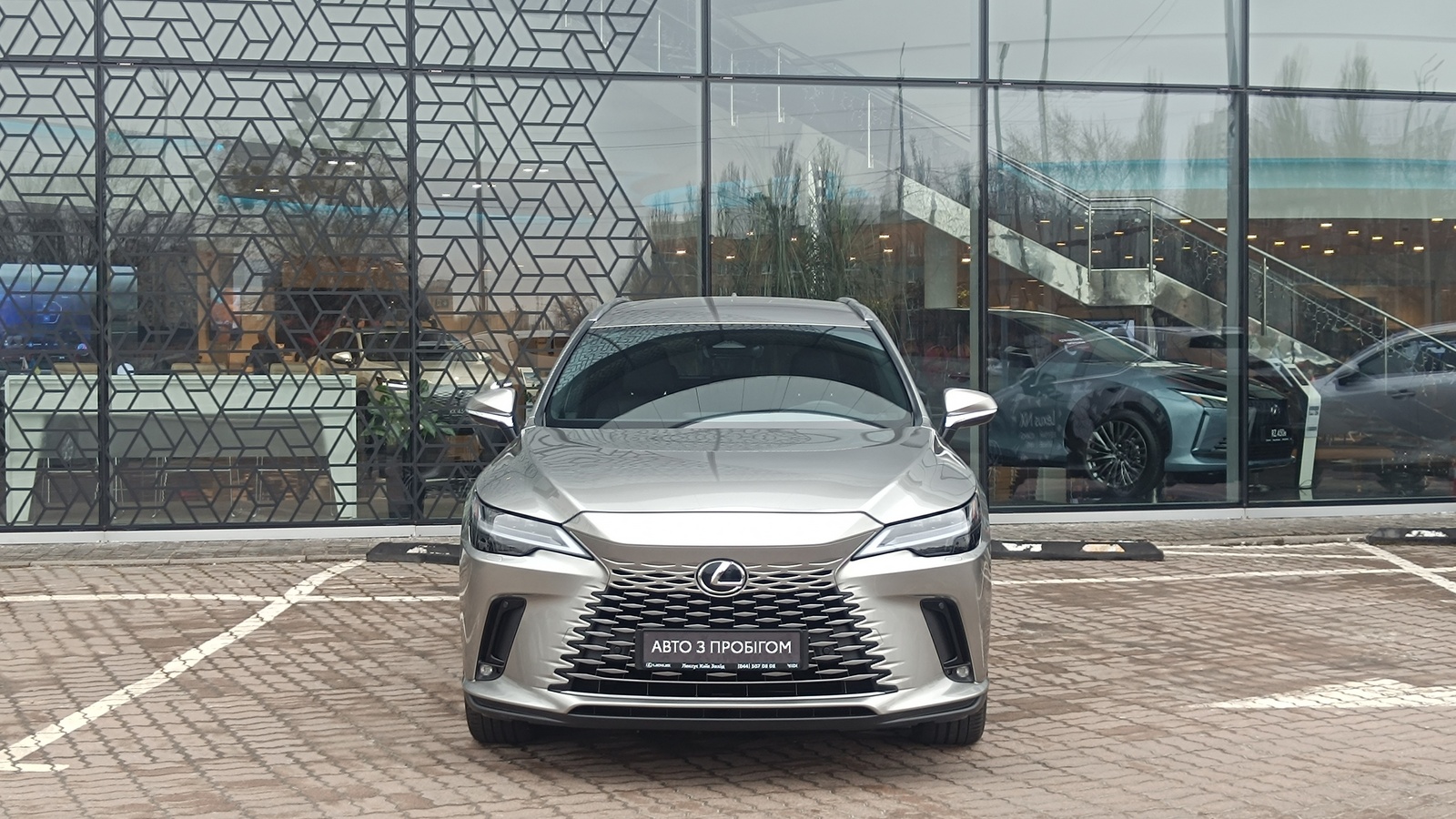 Lexus RX 2024 року з пробігом 11656 км, Універсал, Лексус Київ Захід, м.Київ - 2882000 ГРН | Фото № 5