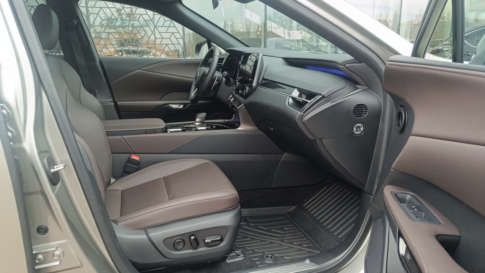 Lexus RX 2024 року з пробігом 11656 км, Універсал, Лексус Київ Захід, м.Київ - 2882000 ГРН | Фото № 6