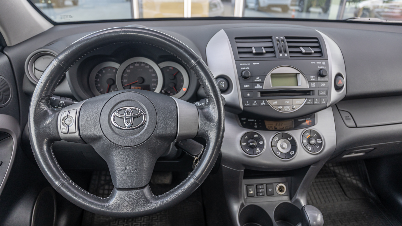 Toyota RAV4 2006 року, Універсал, Тойота Центр Дніпро "Алмаз Мотор" на Запорізькому шосе, м.Дніпро | Фото № 9 Toyota RAV4 2006 року з пробігом 266862 км, Універсал, Тойота Центр Дніпро "Алмаз Мотор" на Запорізькому шосе, м.Дніпро - 535000 ГРН | Фото № 9