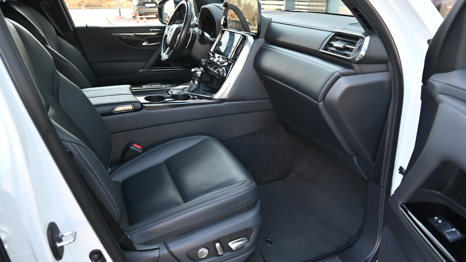 Lexus LX 2022 року з пробігом 115651 км, Універсал, Тойота Центр Київ "Сіті Плаза", м.Київ - 4276632 ГРН | Фото № 6