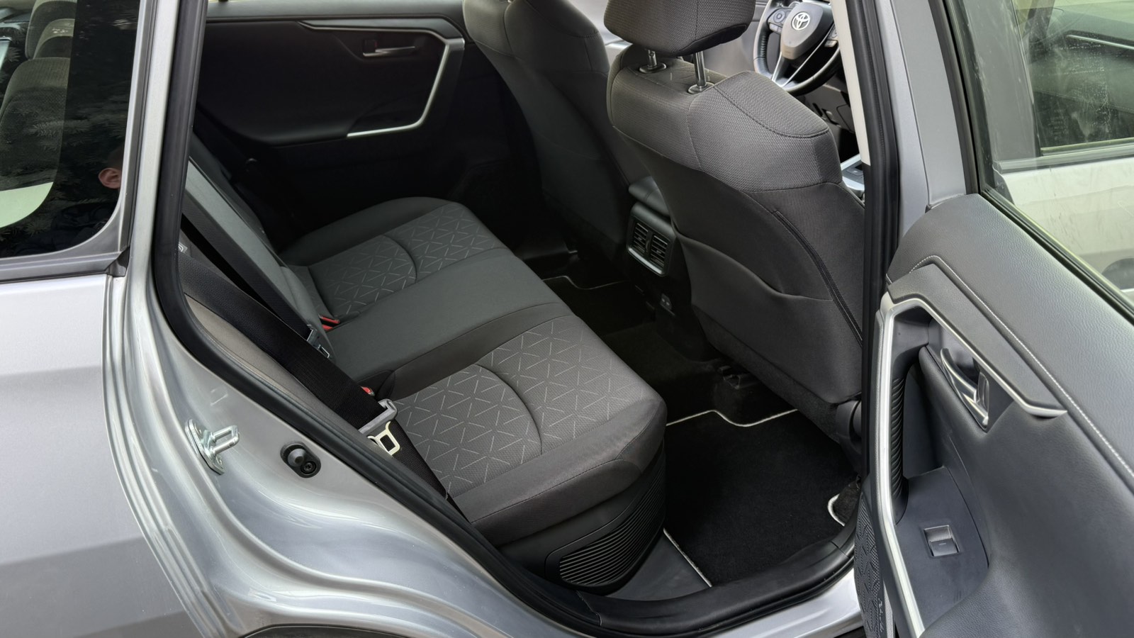 Toyota RAV4 2024 року з пробігом 31746 км, Універсал, Тойота Центр Київ "Автосаміт Укравто", м.Київ - 1715000 ГРН | Фото № 7