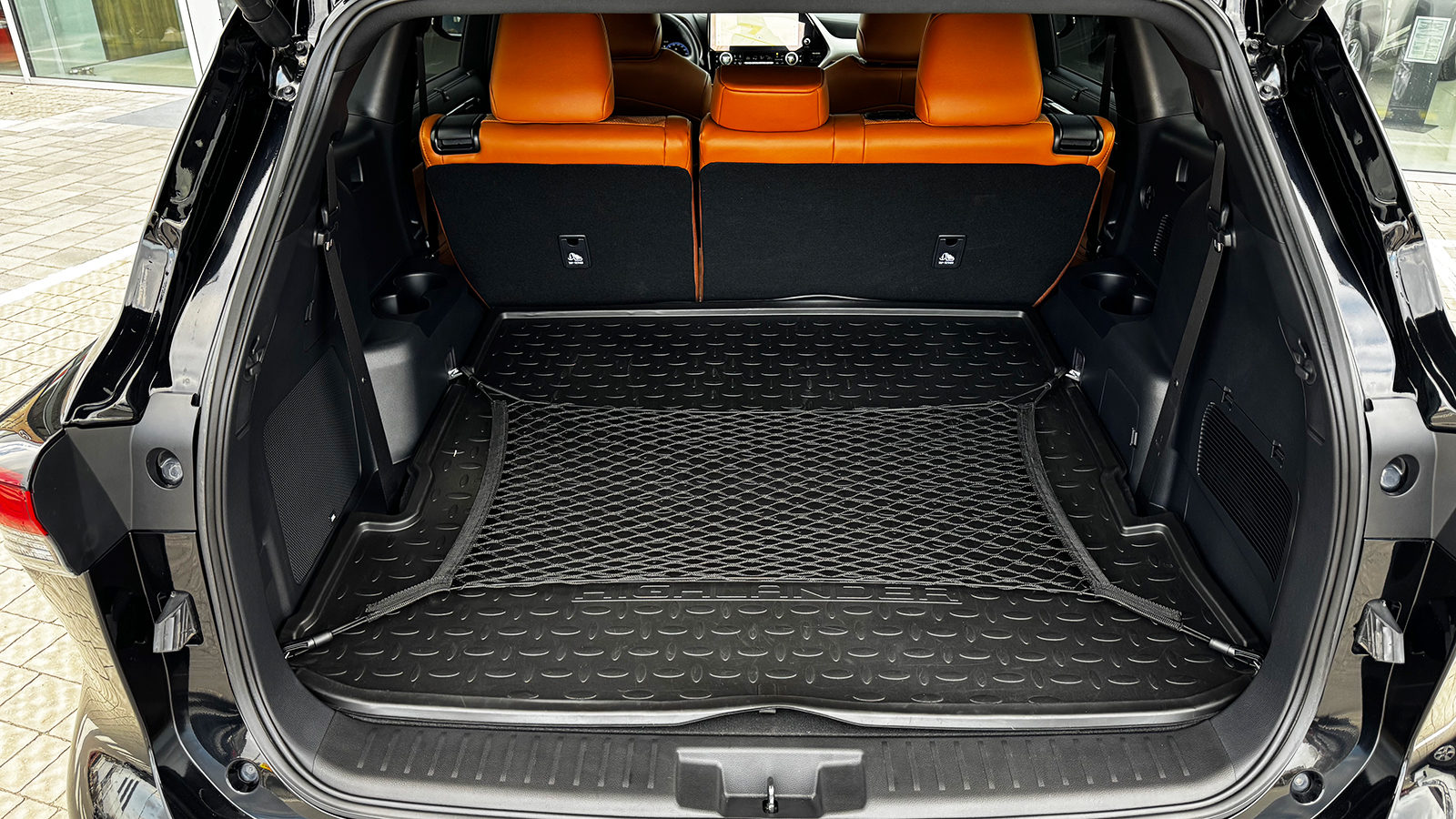 Toyota HIGHLANDER 2024 року, Універсал, Тойота Центр Рівне "Агат Авто", м.Рівне | Фото № 10 Toyota HIGHLANDER 2024 року з пробігом 58520 км, Універсал, Тойота Центр Рівне "Агат Авто", м.Рівне - 2574000 ГРН | Фото № 10