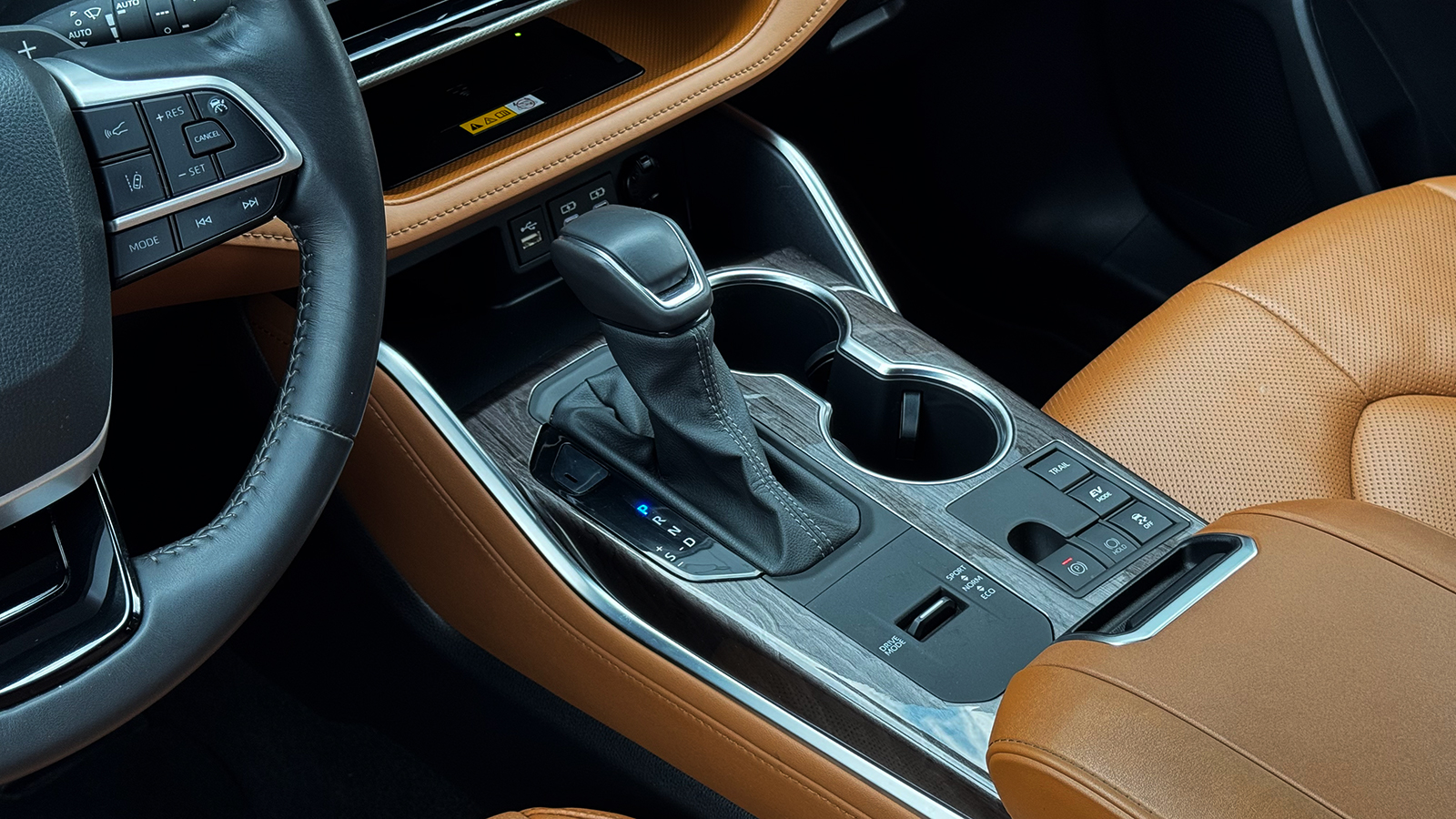 Toyota HIGHLANDER 2024 року, Універсал, Тойота Центр Рівне "Агат Авто", м.Рівне | Фото № 21 Toyota HIGHLANDER 2024 року з пробігом 58520 км, Універсал, Тойота Центр Рівне "Агат Авто", м.Рівне - 2574000 ГРН | Фото № 21