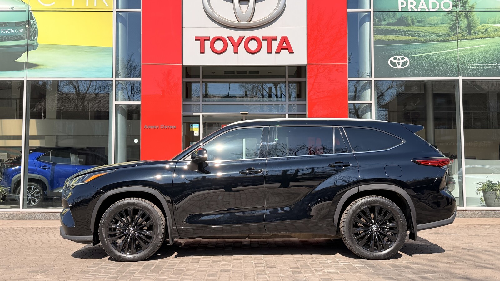 Toyota HIGHLANDER 2021 року з пробігом 119861 км, Універсал, Тойота Центр Кривий Ріг "Алмаз Сістем", м.Кривий Ріг - 1760000 ГРН | Фото № 3