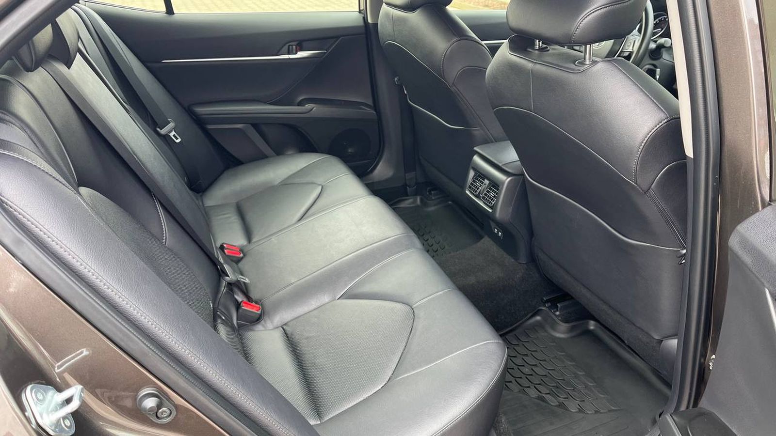 Toyota CAMRY 2021 року з пробігом 104500 км, Седан, Тойота Центр Хмельницький "Гранд Мотор", м.Хмельницький - 1150000 ГРН | Фото № 7