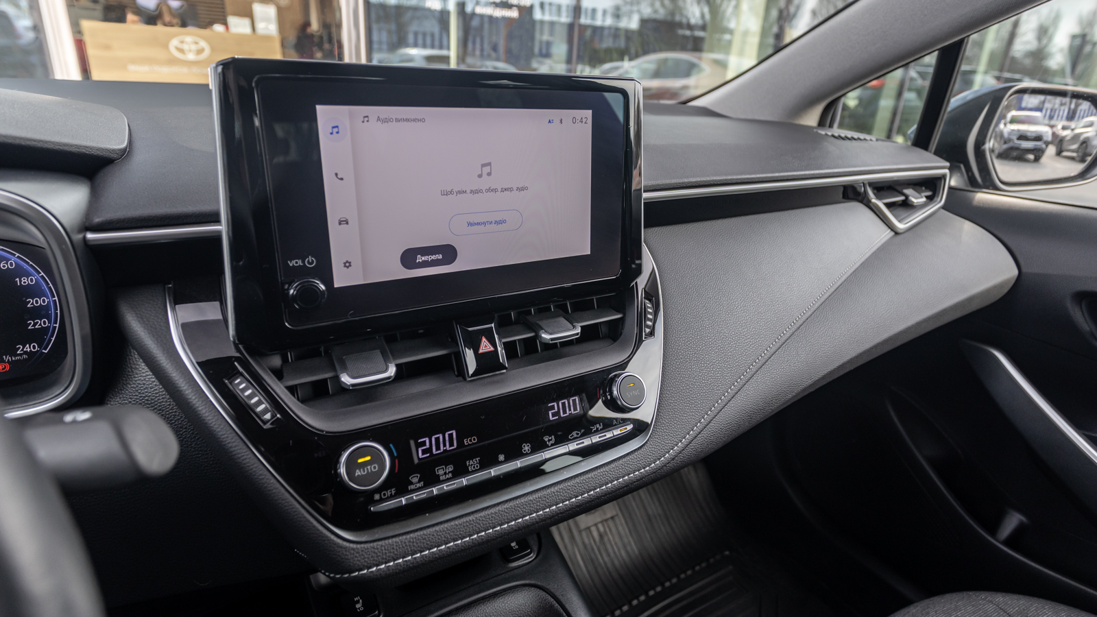 Toyota COROLLA 2024 року з пробігом 9001 км, Седан, Тойота Центр Дніпро "Алмаз Мотор" на Запорізькому шосе, м.Дніпро - 1080000 ГРН | Фото № 16