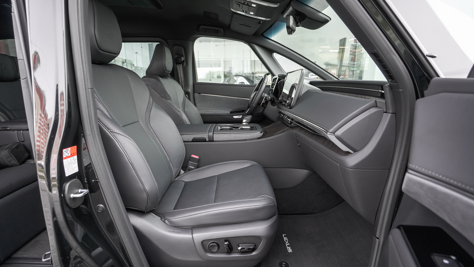 Lexus LM 350h 2025 року, Мінівен, Лексус Львів, м.Львів | Фото № 6 Lexus LM 350h 2025 року з пробігом 1890 км, Мінівен, Лексус Львів, м.Львів - 5206500 ГРН | Фото № 6