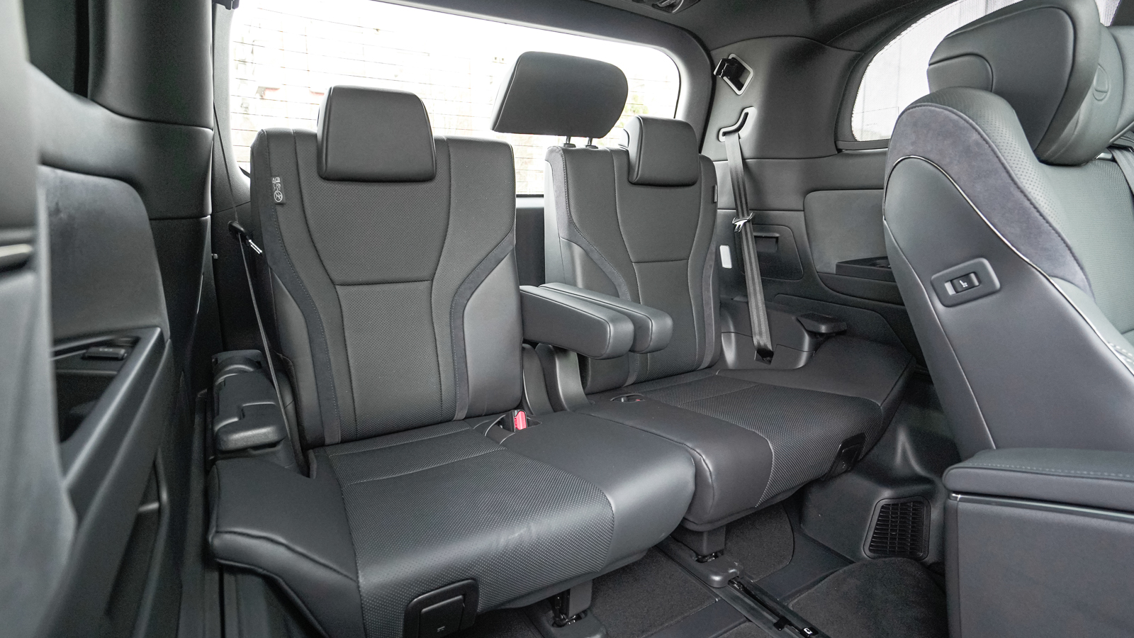 Lexus LM 350h 2025 року, Мінівен, Лексус Львів, м.Львів | Фото № 8 Lexus LM 350h 2025 року з пробігом 1890 км, Мінівен, Лексус Львів, м.Львів - 5206500 ГРН | Фото № 8