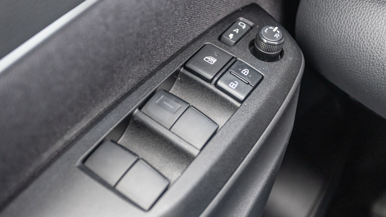 Toyota YARIS CROSS 2024 року з пробігом 12094 км, Хетчбек, Тойота Центр Дніпро "Алмаз Мотор" на Запорізькому шосе, м.Дніпро - 1335000 ГРН | Фото № 22