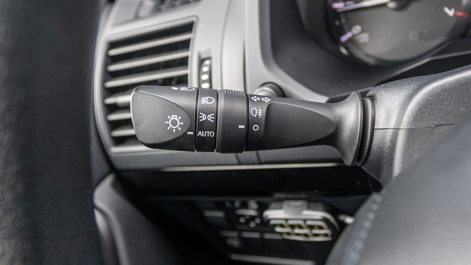 Toyota LAND CRUISER PRADO 2021 року з пробігом 77458 км, Універсал, Тойота Центр Дніпро "Алмаз Мотор" на Запорізькому шосе, м.Дніпро - 1350000 ГРН | Фото № 24