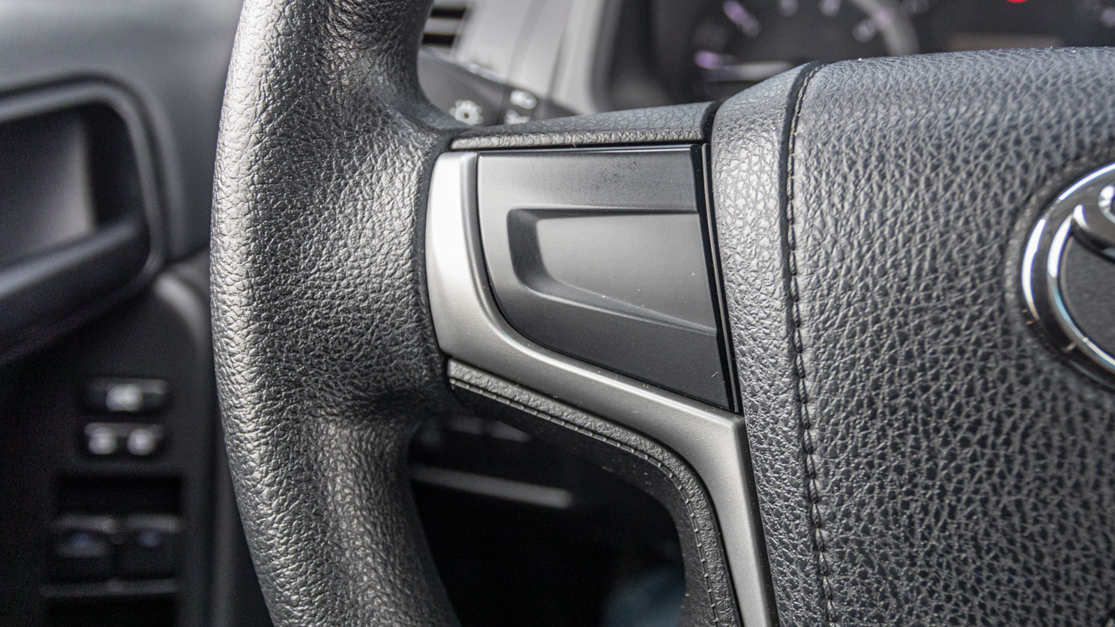 Toyota LAND CRUISER PRADO 2021 року з пробігом 77458 км, Універсал, Тойота Центр Дніпро "Алмаз Мотор" на Запорізькому шосе, м.Дніпро - 1350000 ГРН | Фото № 26