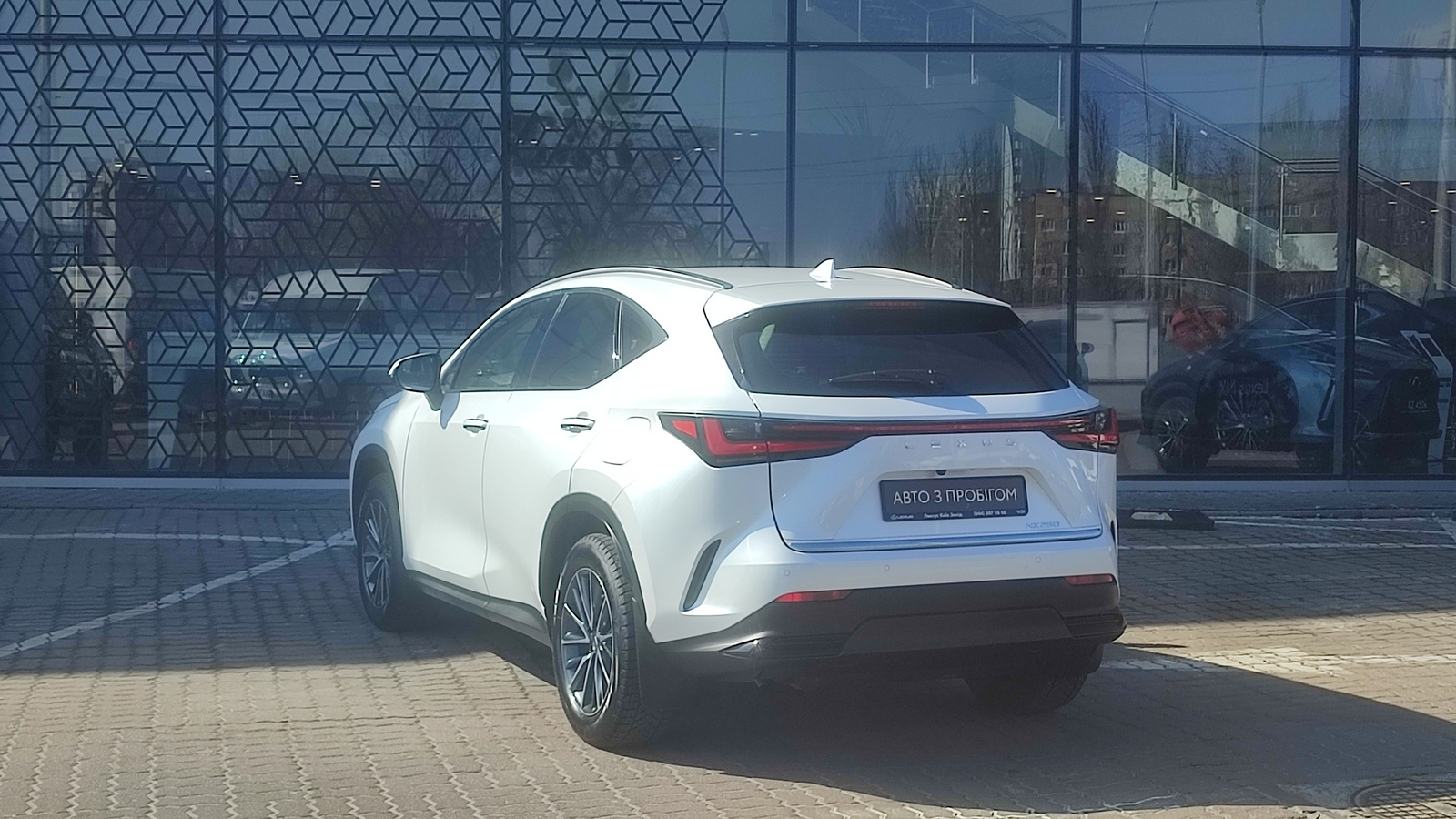 Lexus NX 2023 року з пробігом 26545 км, Універсал, Лексус Київ Захід, м.Київ - 2105000 ГРН | Фото № 2