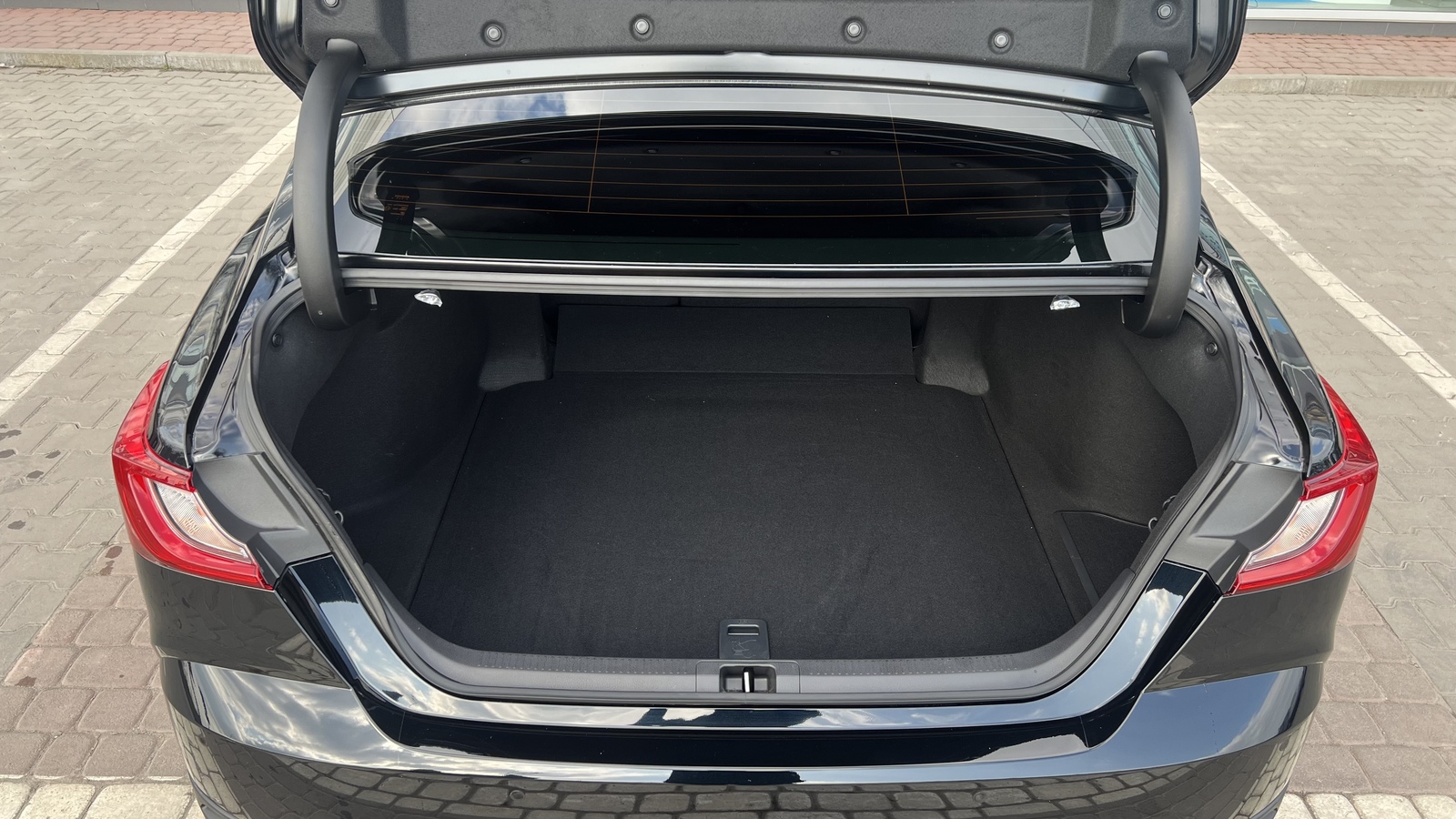 Toyota CAMRY 2025 року з пробігом 13505 км, Седан, Тойота Центр Вінниця "Преміум Мотор", м.Вінниця - 1840000 ГРН | Фото № 10