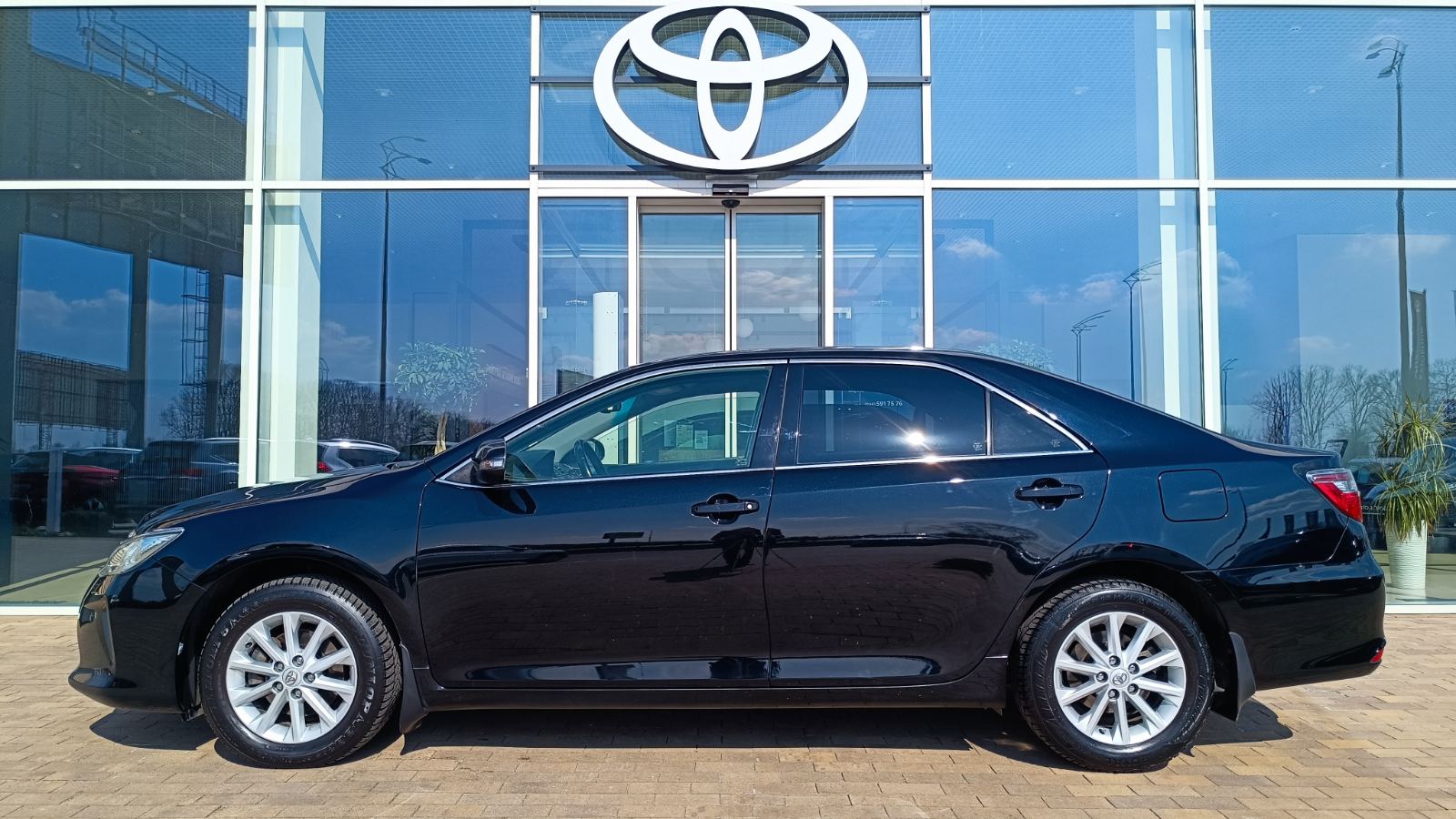 Toyota CAMRY 2014 року, Седан, Тойота Центр Київ «ВІДІ Аеропорт», м.Київ | Фото № 3 Toyota CAMRY 2014 року з пробігом 209561 км, Седан, Тойота Центр Київ «ВІДІ Аеропорт», м.Київ - 640000 ГРН | Фото № 3