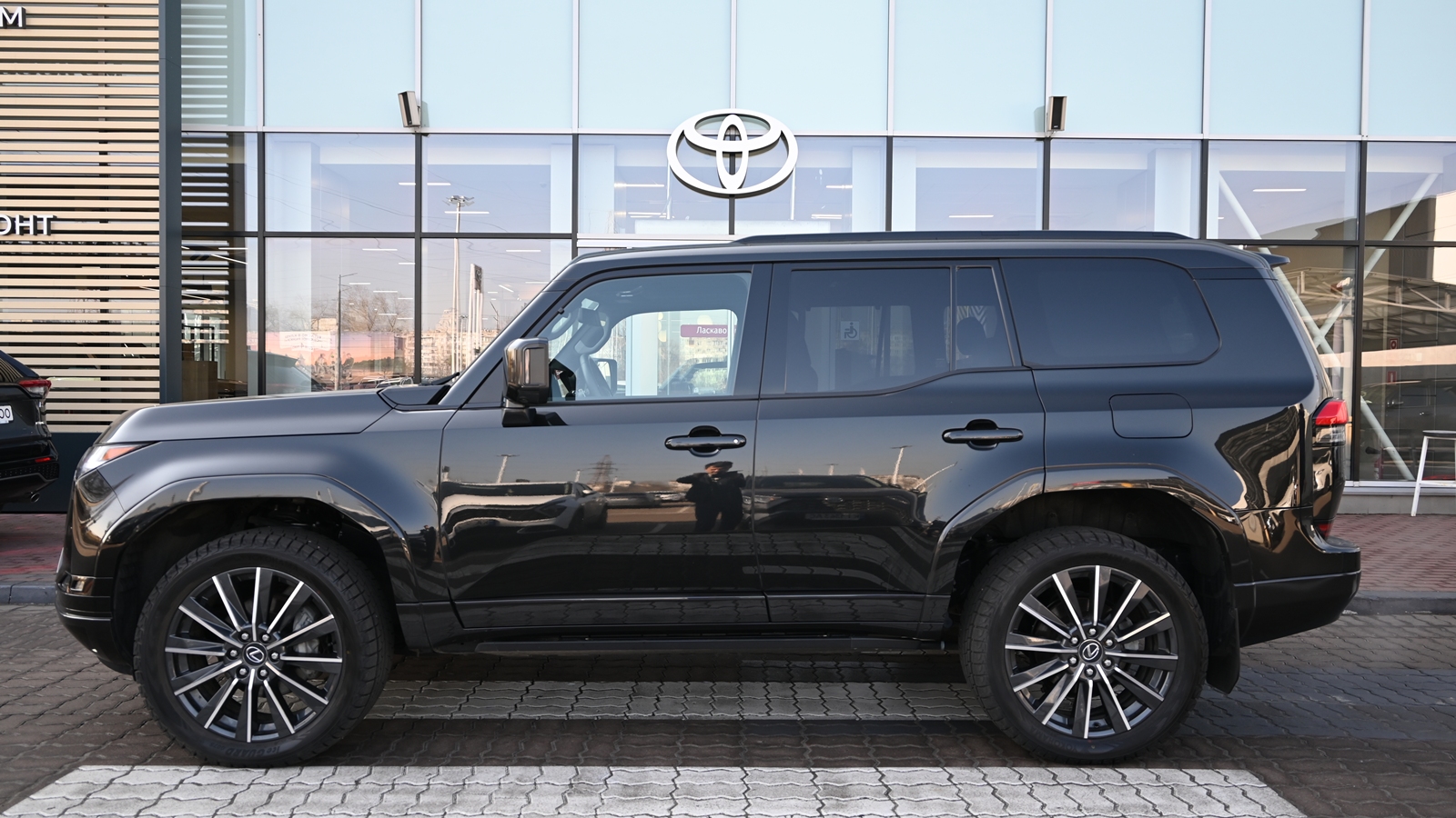 Lexus GX 2024 року, Універсал, Тойота Центр Київ "Сіті Плаза", м.Київ | Фото № 3 Lexus GX 2024 року з пробігом 13182 км, Універсал, Тойота Центр Київ "Сіті Плаза", м.Київ - 3999600 ГРН | Фото № 3