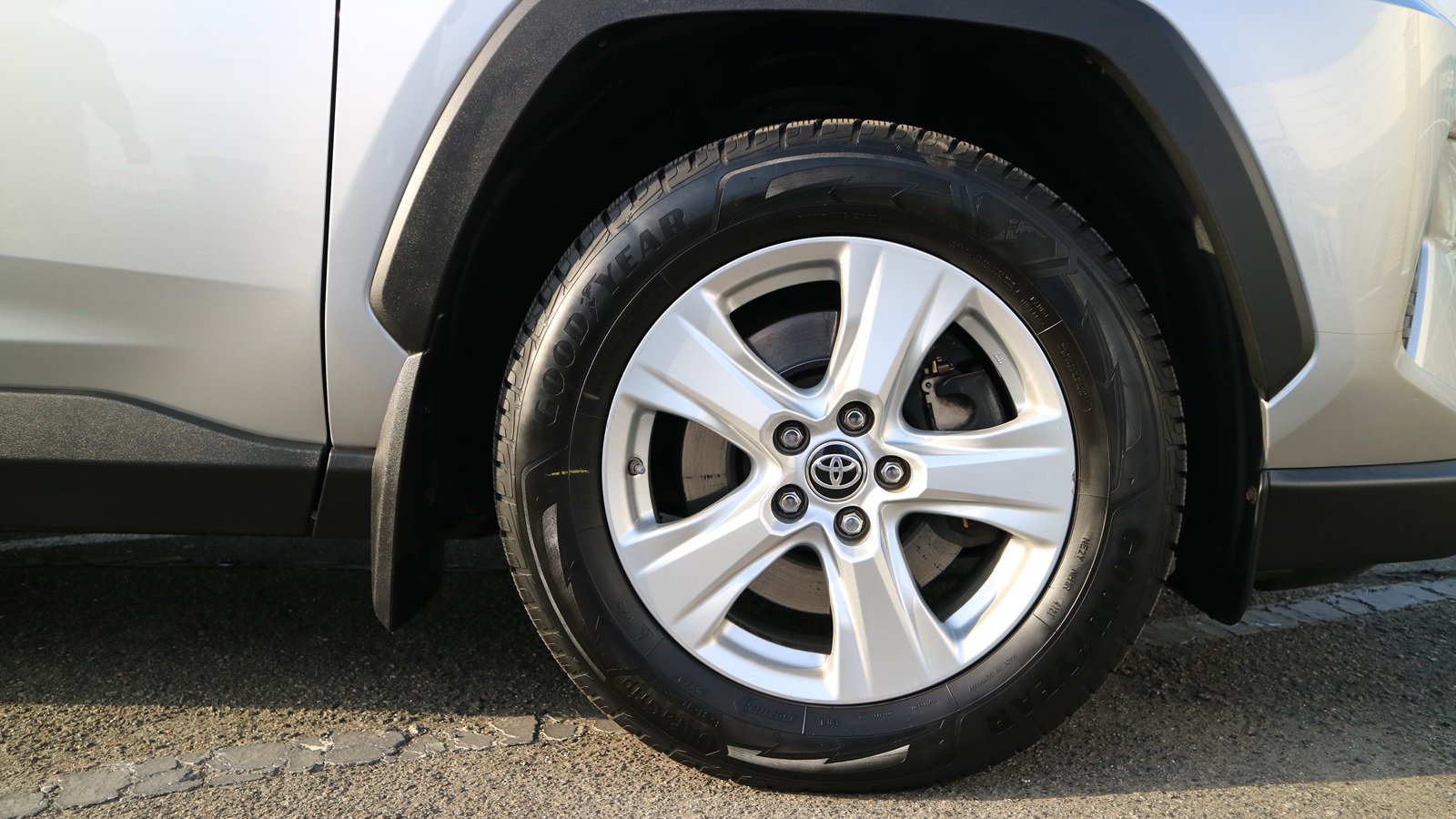 Toyota RAV4 2020 року, Універсал, Тойота Центр Київ "Автосаміт Укравто Столичне", м.Київ | Фото № 11 Toyota RAV4 2020 року з пробігом 60227 км, Універсал, Тойота Центр Київ "Автосаміт Укравто Столичне", м.Київ - 1193000 ГРН | Фото № 11