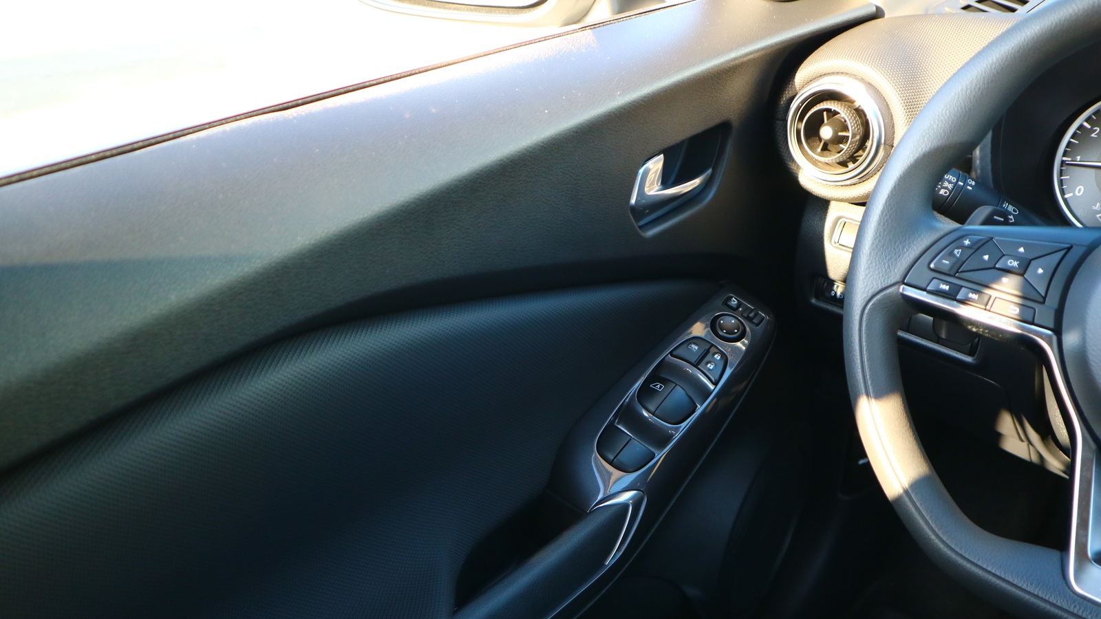 Інші авто NISSAN JUKE 2022 року з пробігом 24174 км, Хетчбек, Тойота Центр Київ "Автосаміт Укравто Столичне", м.Київ - 828000 ГРН | Фото № 16