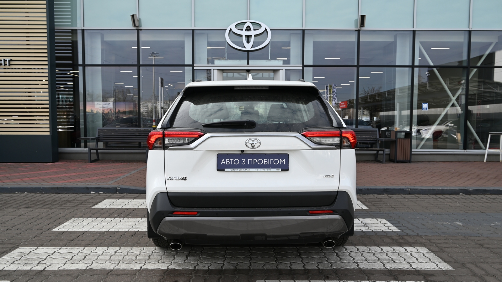 Toyota RAV4 2019 року, Універсал, Тойота Центр Київ "Сіті Плаза", м.Київ | Фото № 4 Toyota RAV4 2019 року з пробігом 99912 км, Універсал, Тойота Центр Київ "Сіті Плаза", м.Київ - 1067220 ГРН | Фото № 4