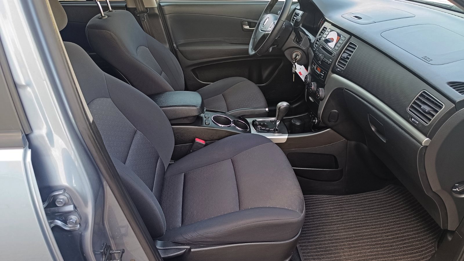 Інші авто SSANG YONG KORANDO 2011 року з пробігом 106098 км, Універсал, Тойота Центр Київ «ВІДІ Аеропорт», м.Київ - 425000 ГРН | Фото № 6