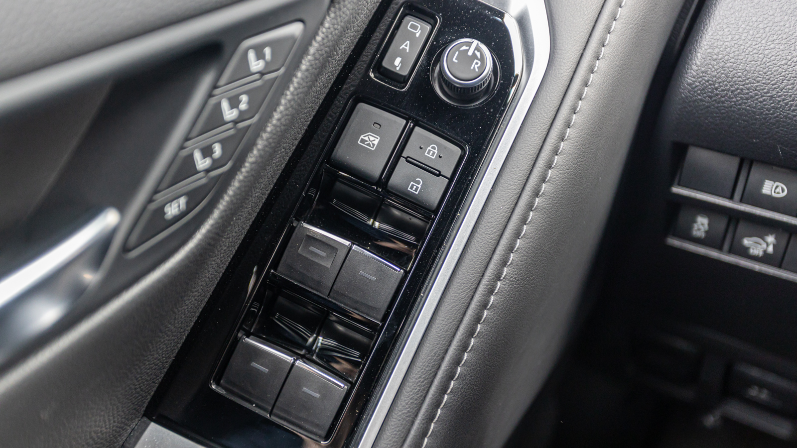 Toyota LAND CRUISER 2021 року з пробігом 191672 км, Універсал, Тойота Центр Дніпро "Алмаз Мотор" на Запорізькому шосе, м.Дніпро - 2890000 ГРН | Фото № 23