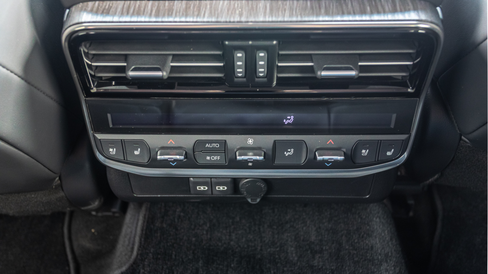 Toyota LAND CRUISER 2021 року з пробігом 191672 км, Універсал, Тойота Центр Дніпро "Алмаз Мотор" на Запорізькому шосе, м.Дніпро - 2890000 ГРН | Фото № 35