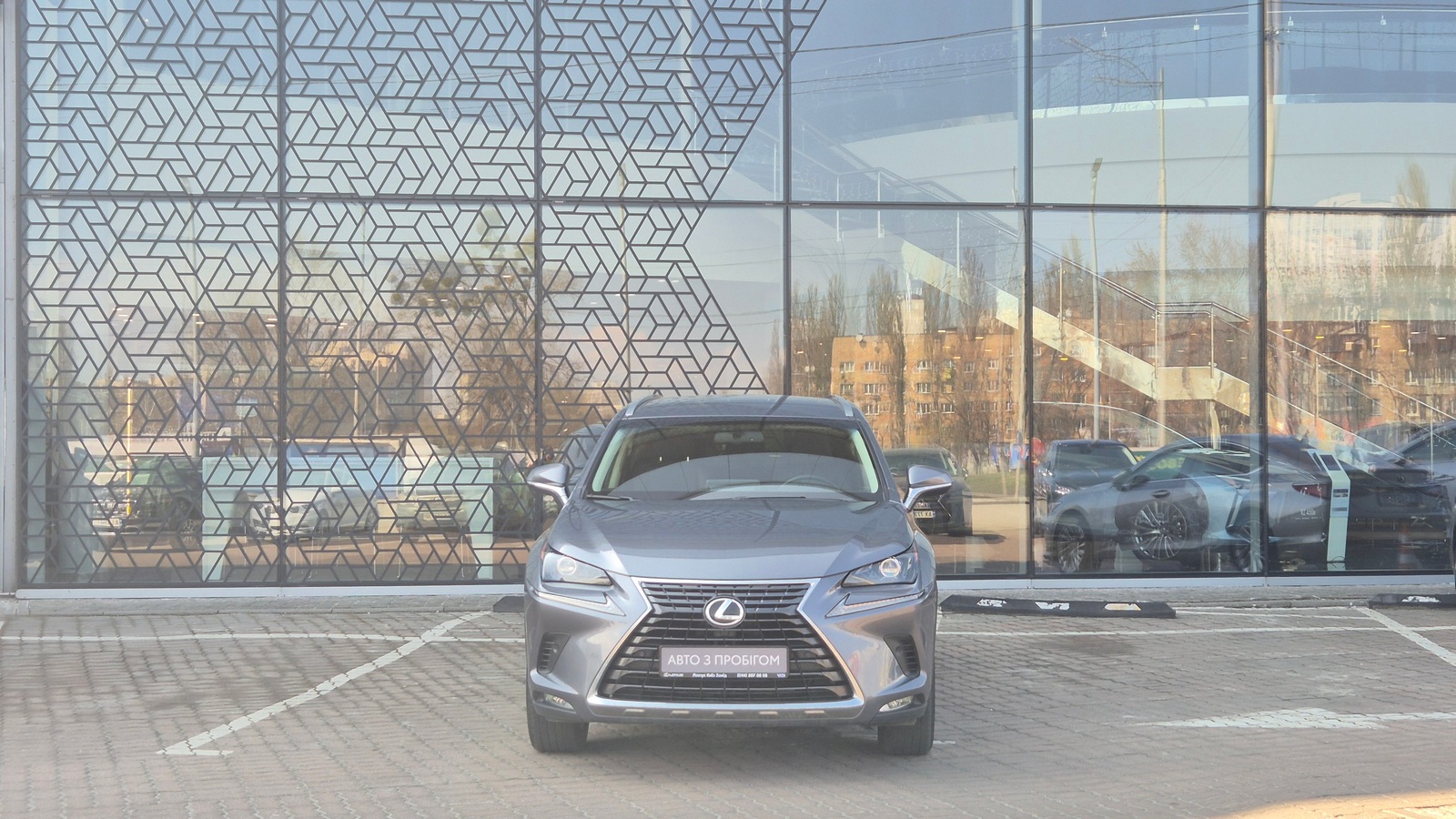 Lexus NX 2017 року з пробігом 144000 км, Універсал, Лексус Київ Захід, м.Київ - 1224000 ГРН | Фото № 5